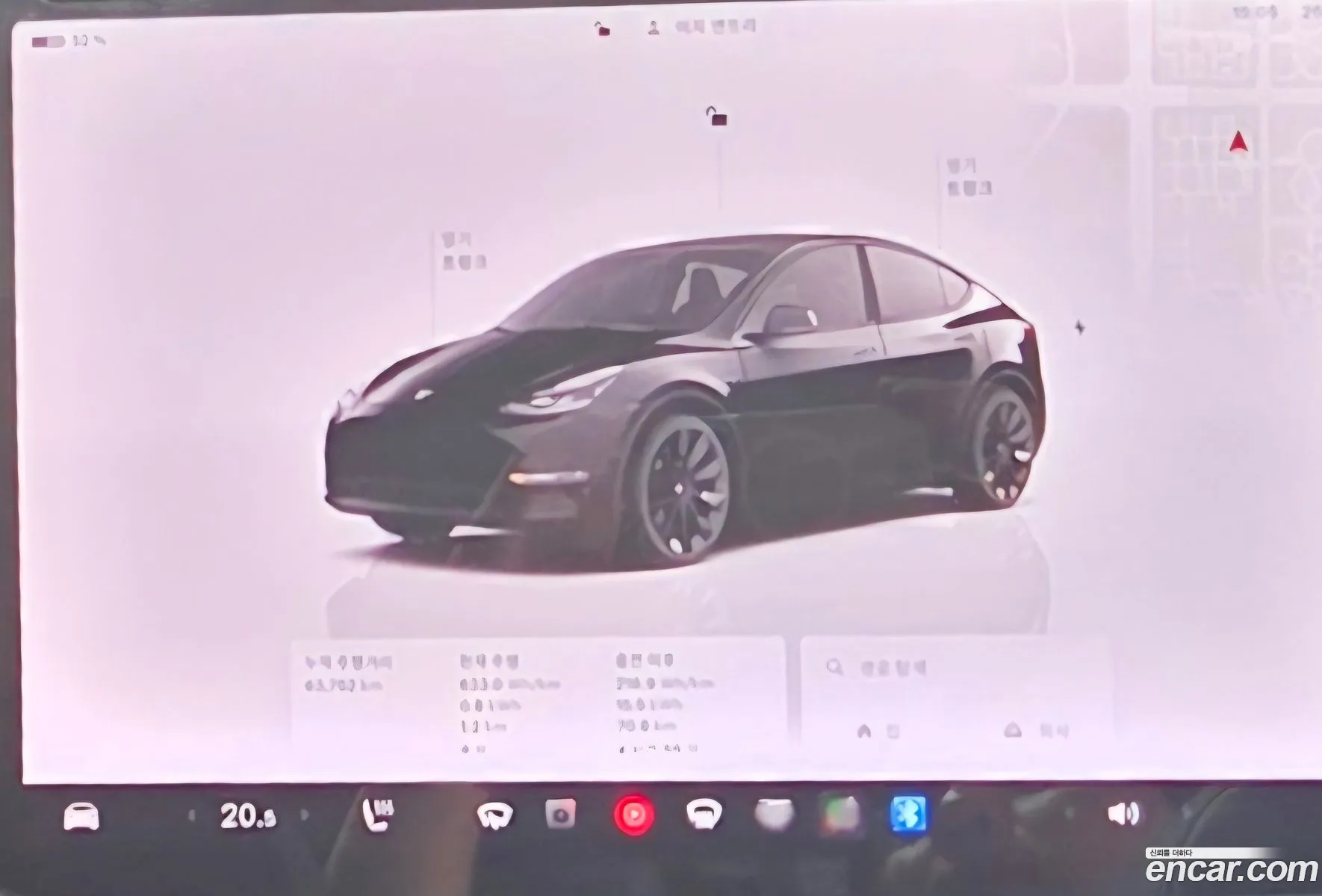 Tesla Model Y 2022 — 15