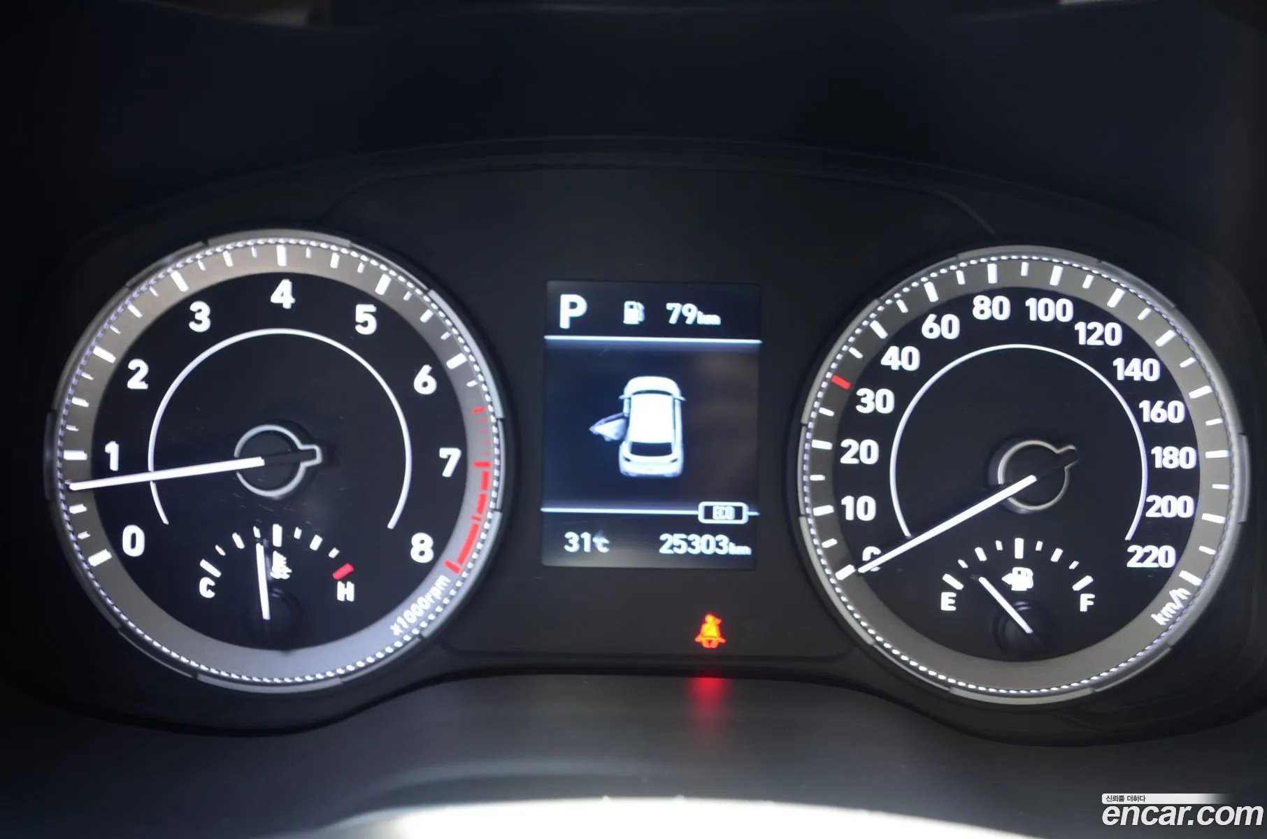 Hyundai Venue 2019 — 12