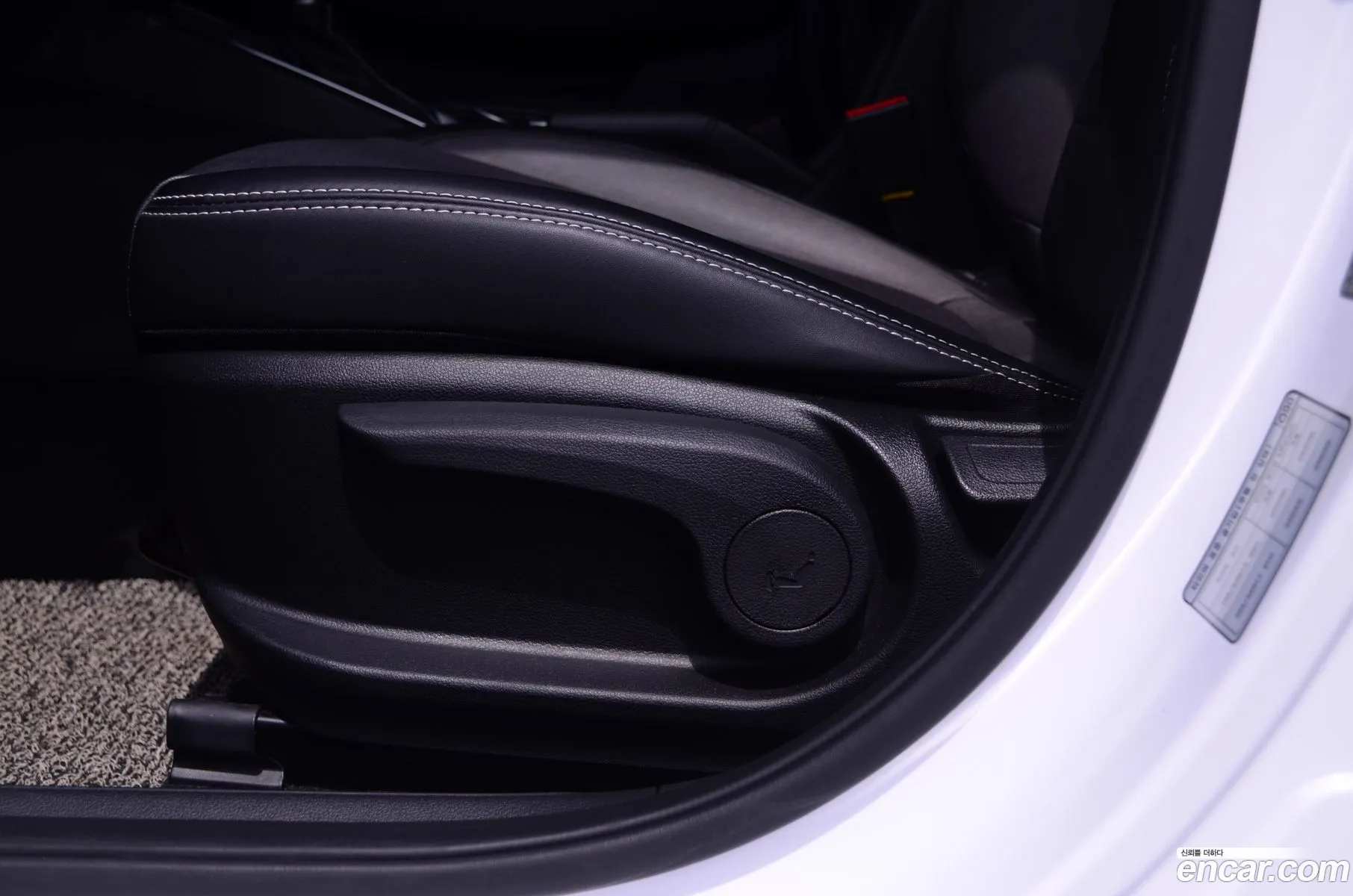 Hyundai Venue 2019 — 15