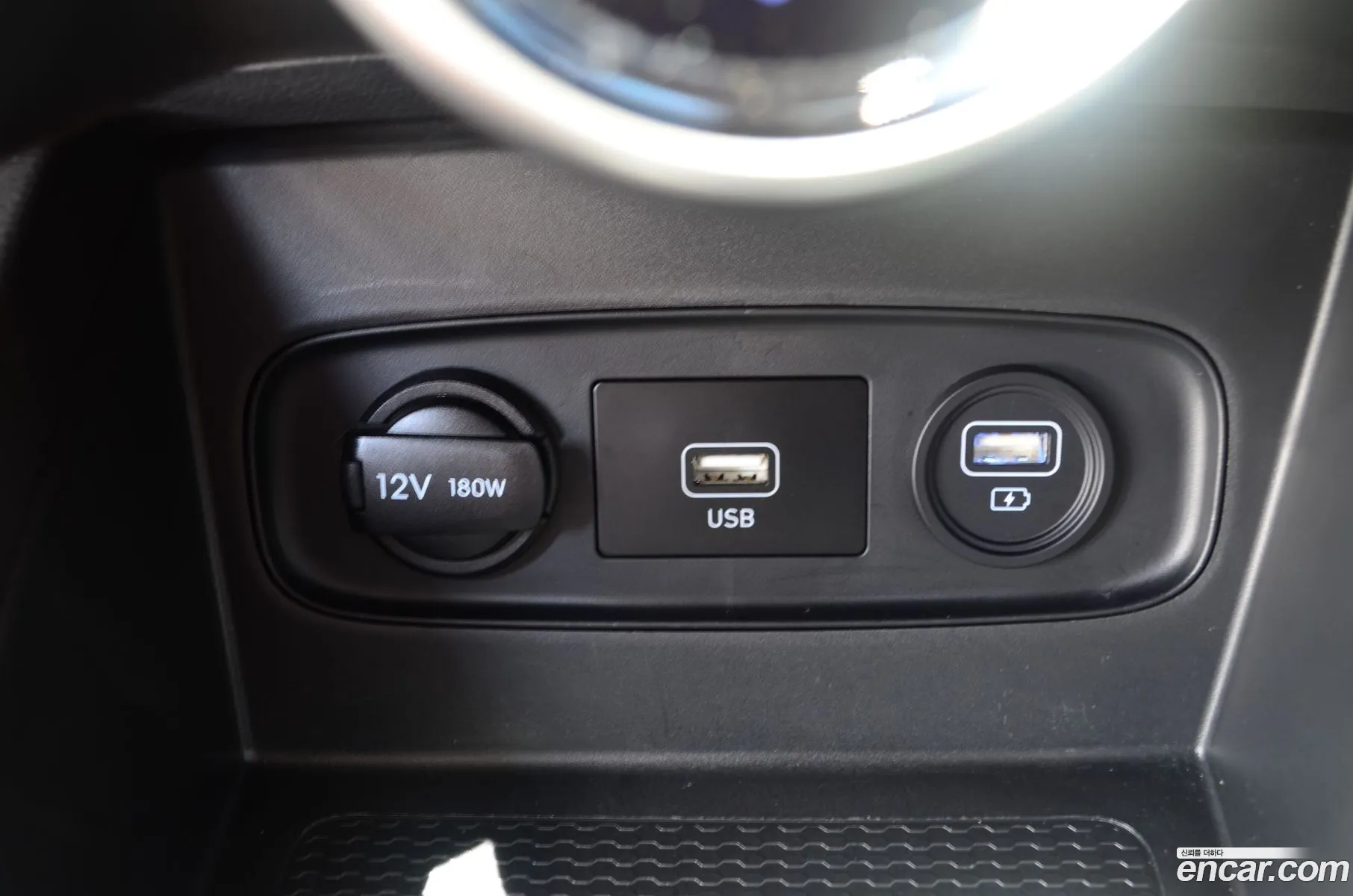 Hyundai Venue 2019 — 11