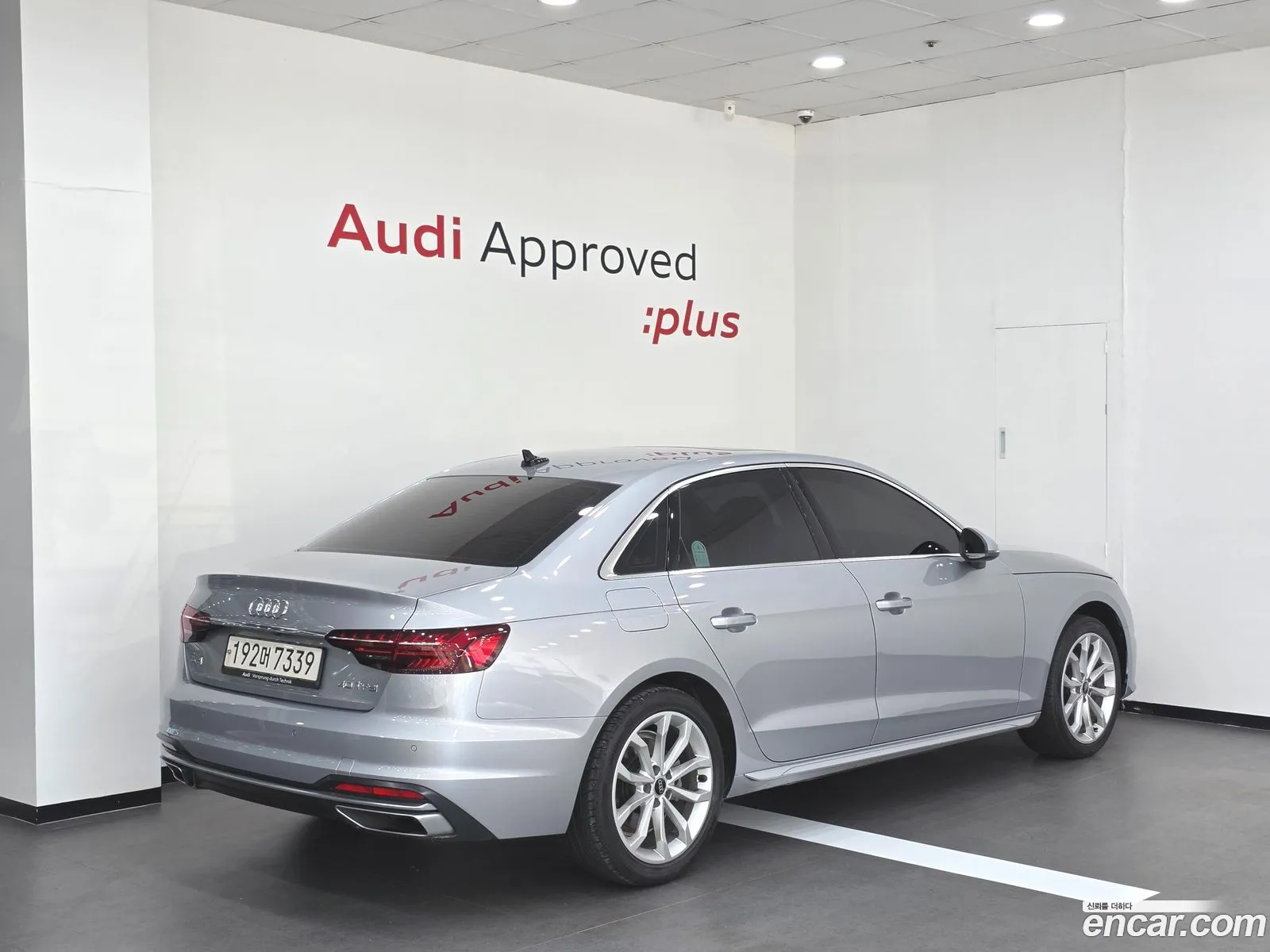 Audi A4 2023 — 10