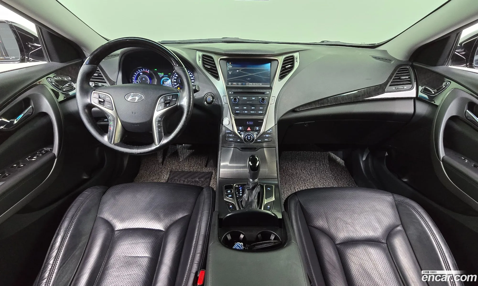Hyundai Grandeur HG Hybrid
