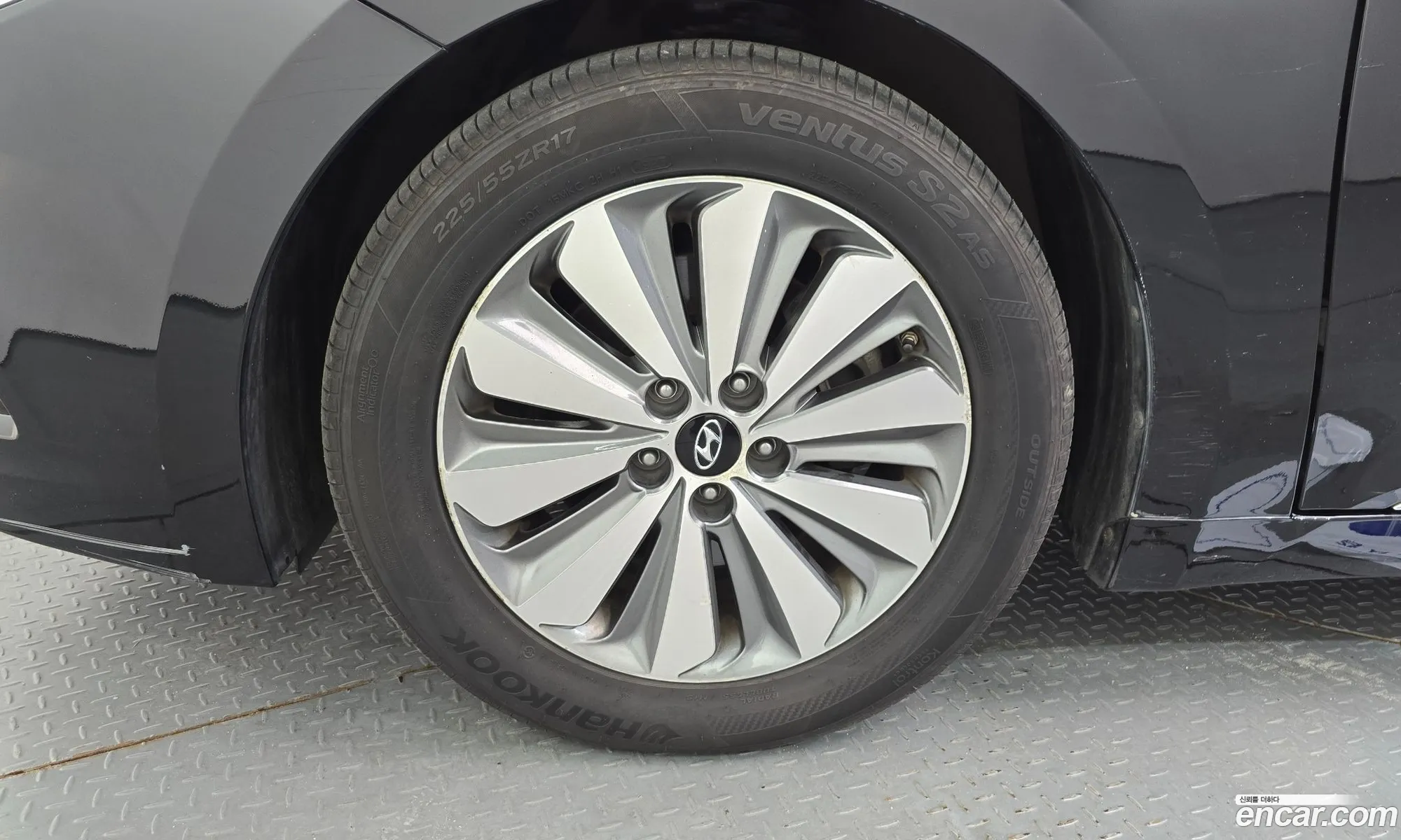 Hyundai Grandeur HG Hybrid