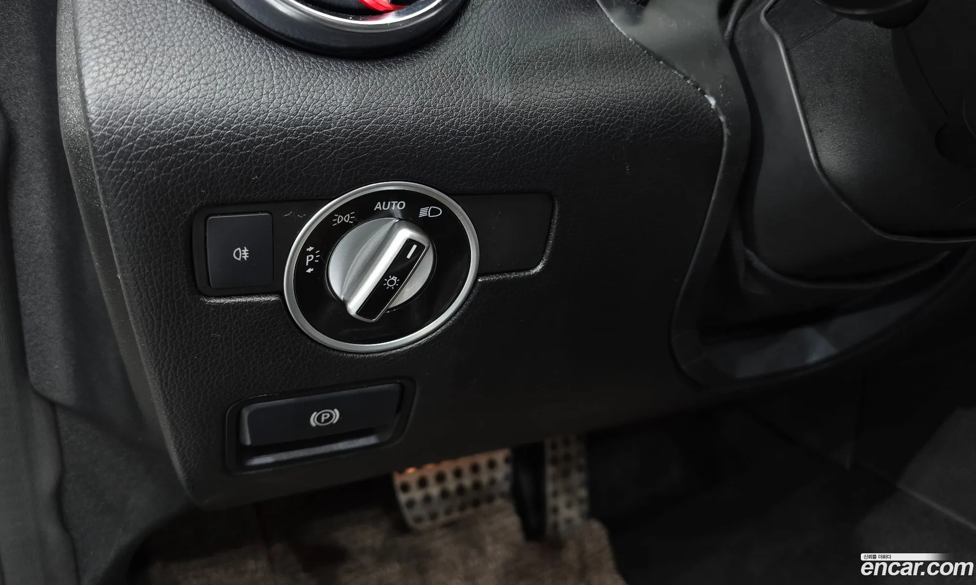Mercedes-Benz SLK-Class 2012 WDDPK4JA7CF033883 — 23