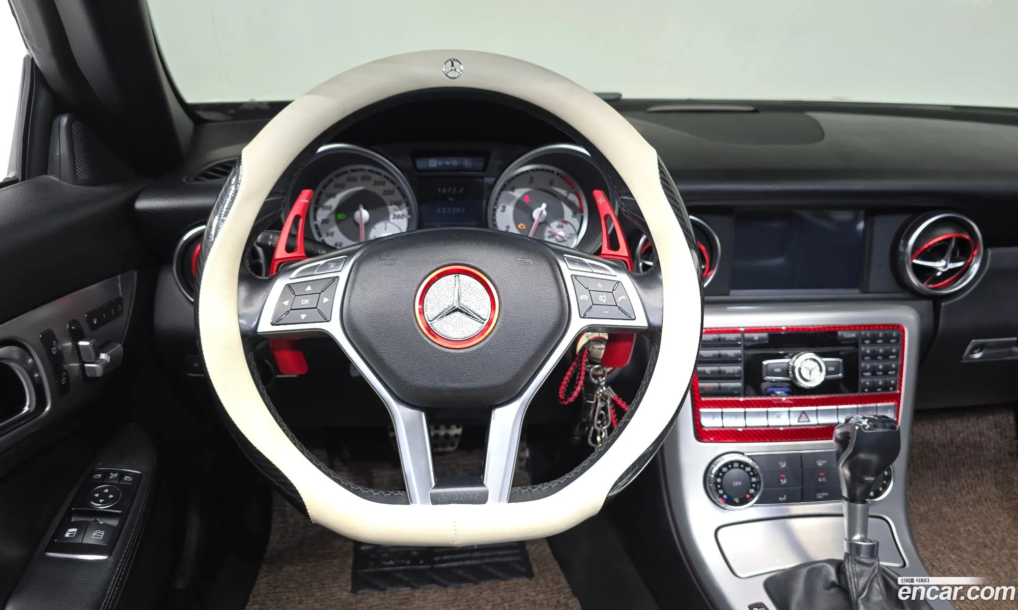 Mercedes-Benz SLK-Class 2012 WDDPK4JA7CF033883 — 12