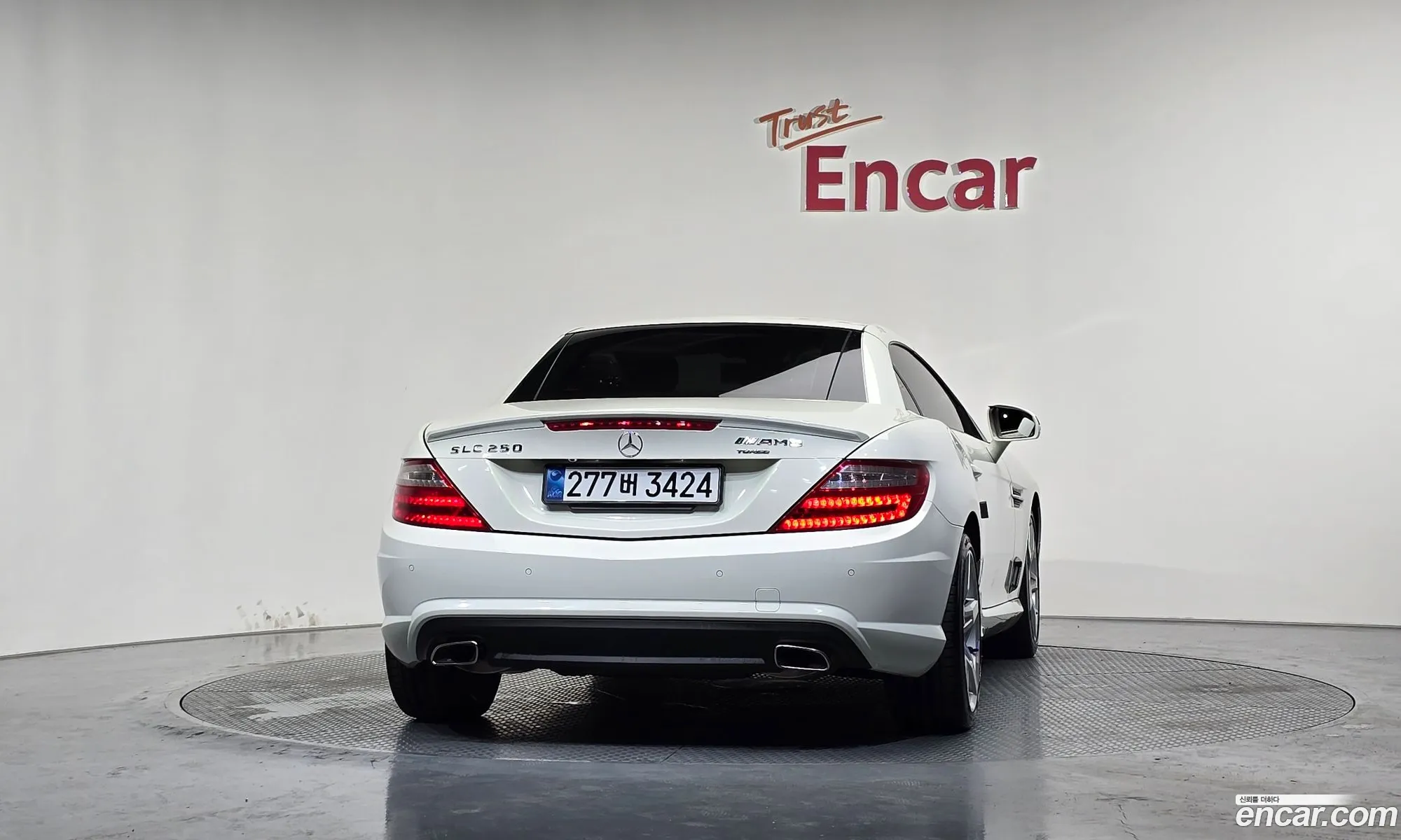 Mercedes-Benz SLK-Class 2012 WDDPK4JA7CF033883 — 26