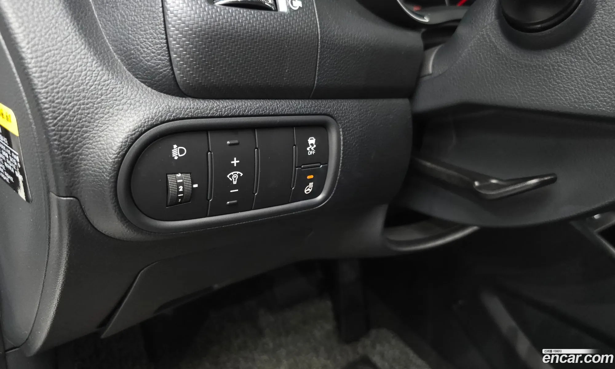 Kia K3 2018 KNAFK412BJA793153 — 21
