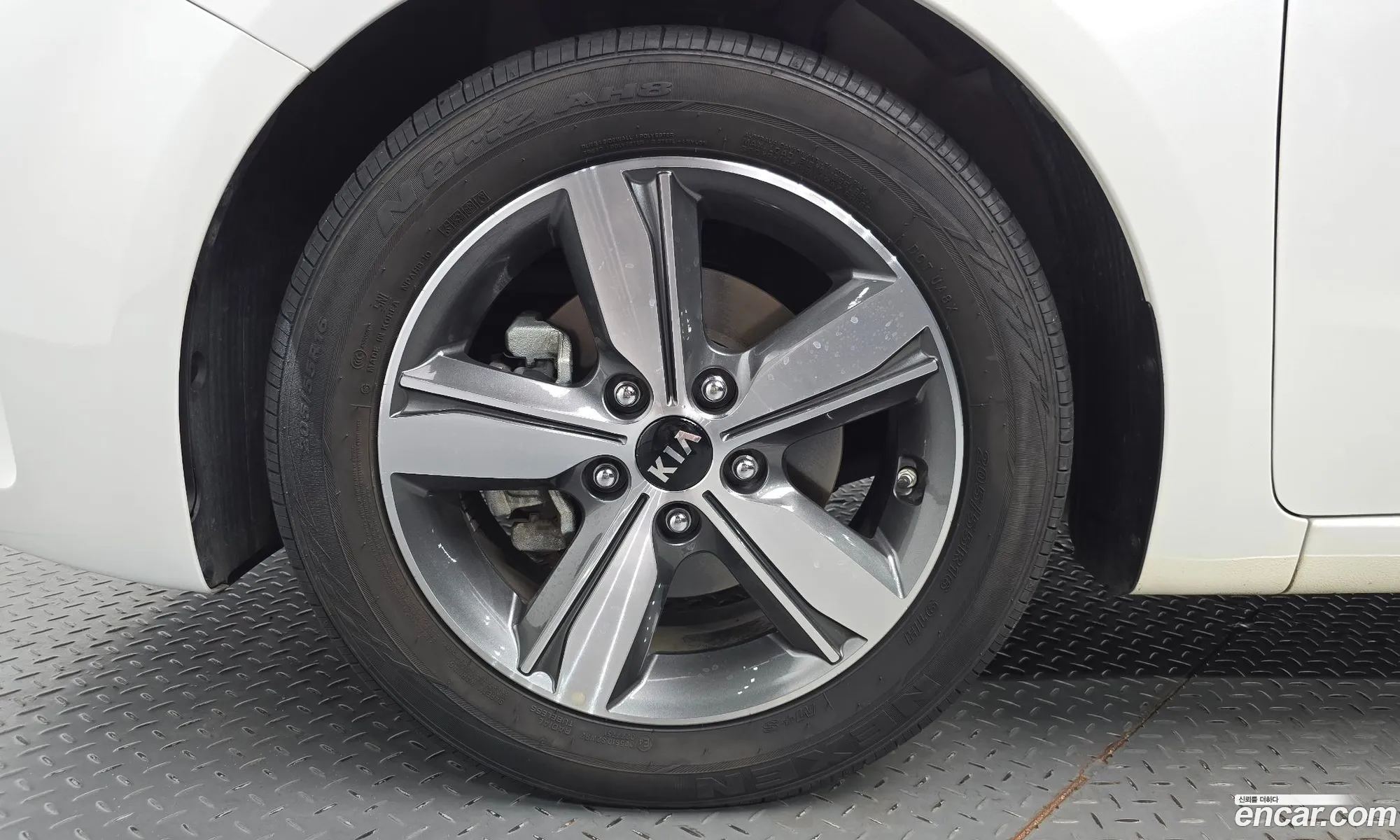 Kia K3 2018 KNAFK412BJA793153 — 22