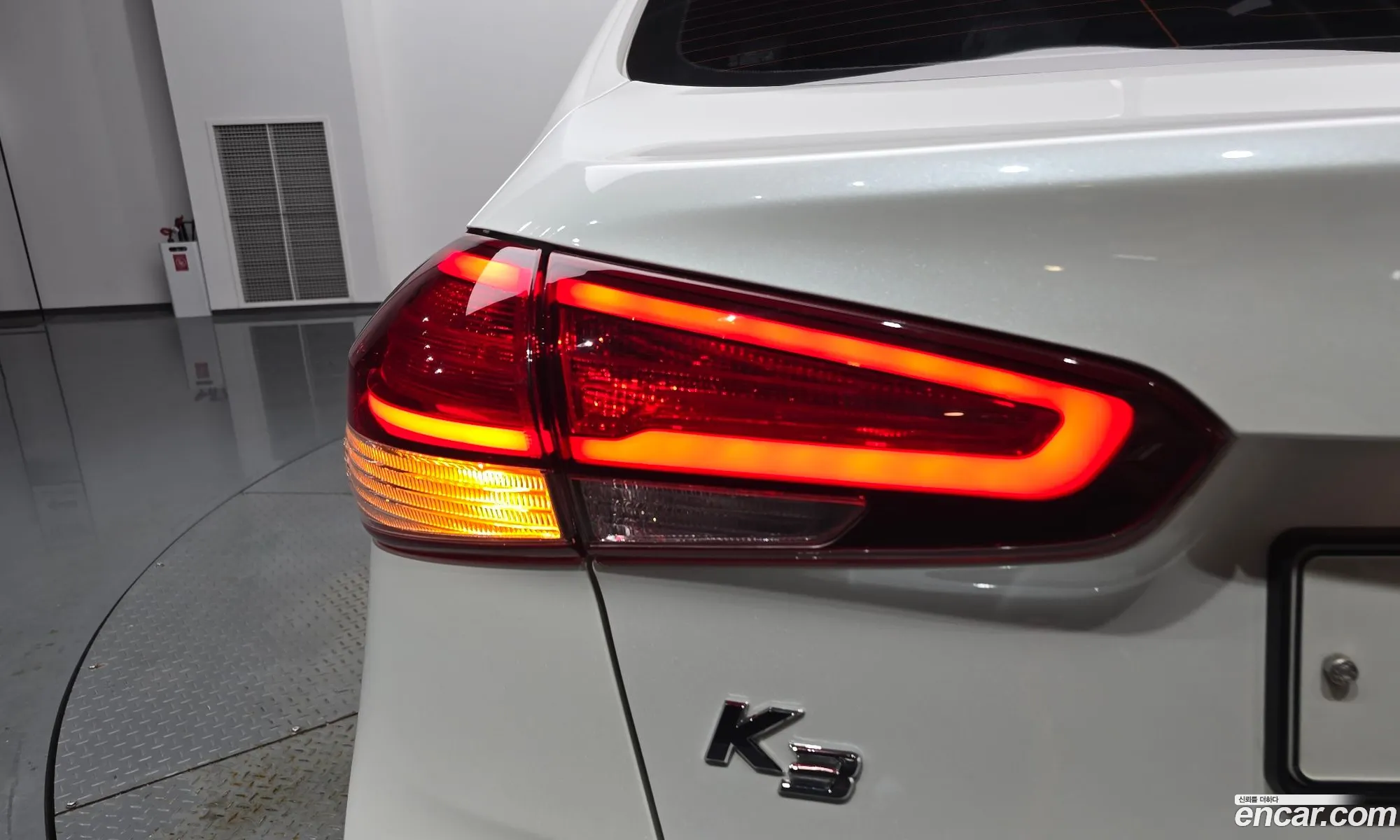 Kia K3 2018 KNAFK412BJA793153 — 2