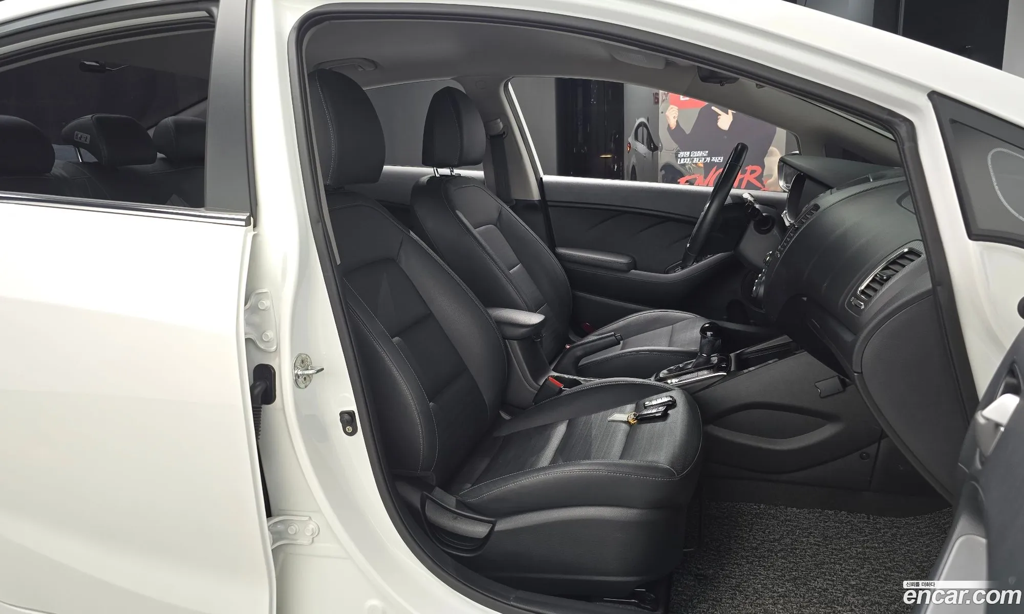 Kia K3 2018 KNAFK412BJA793153 — 9