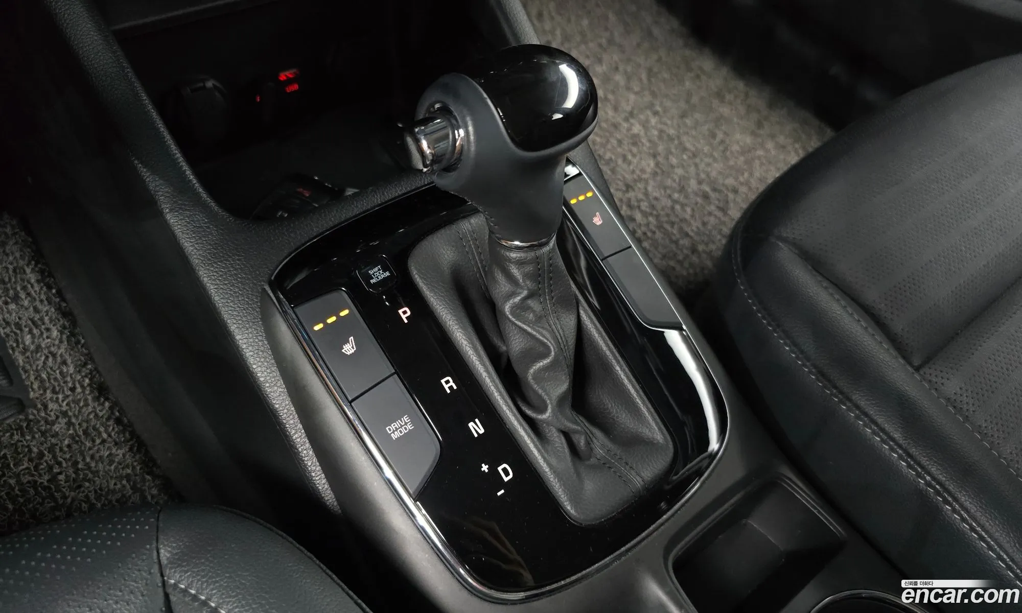 Kia K3 2018 KNAFK412BJA793153 — 24