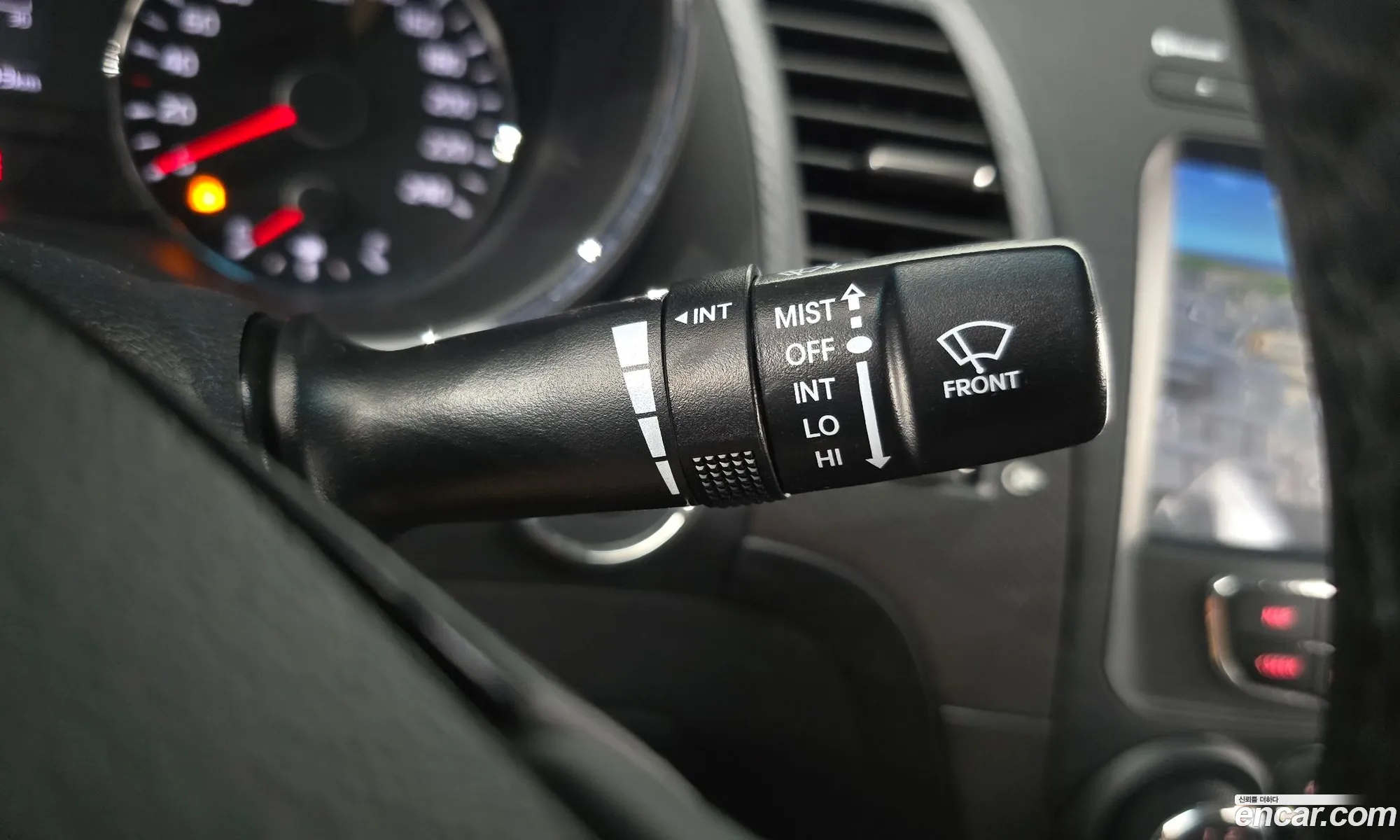 Kia K3 2018 KNAFK412BJA793153 — 27