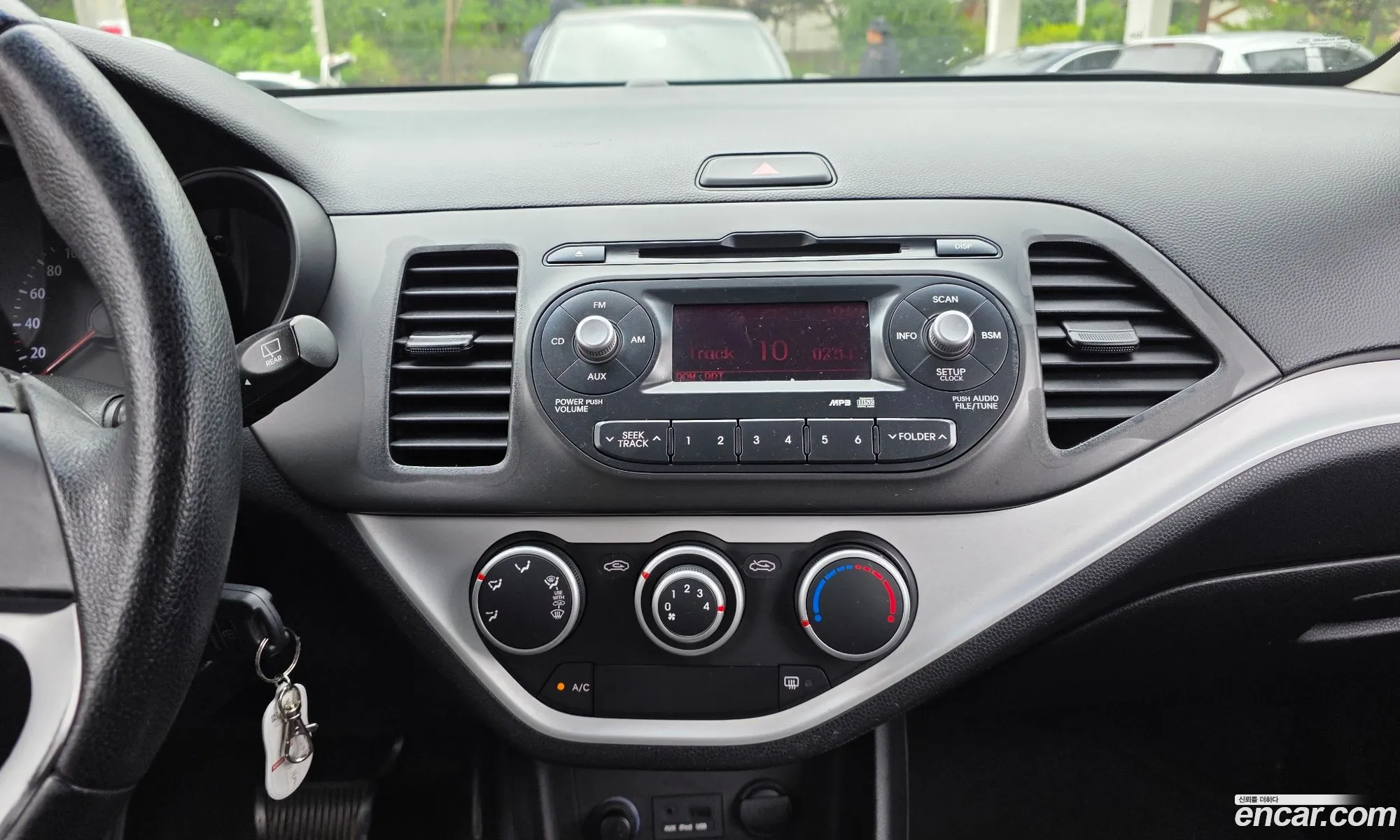 Kia Morning 2012 KNABX511BCT370076 — 9