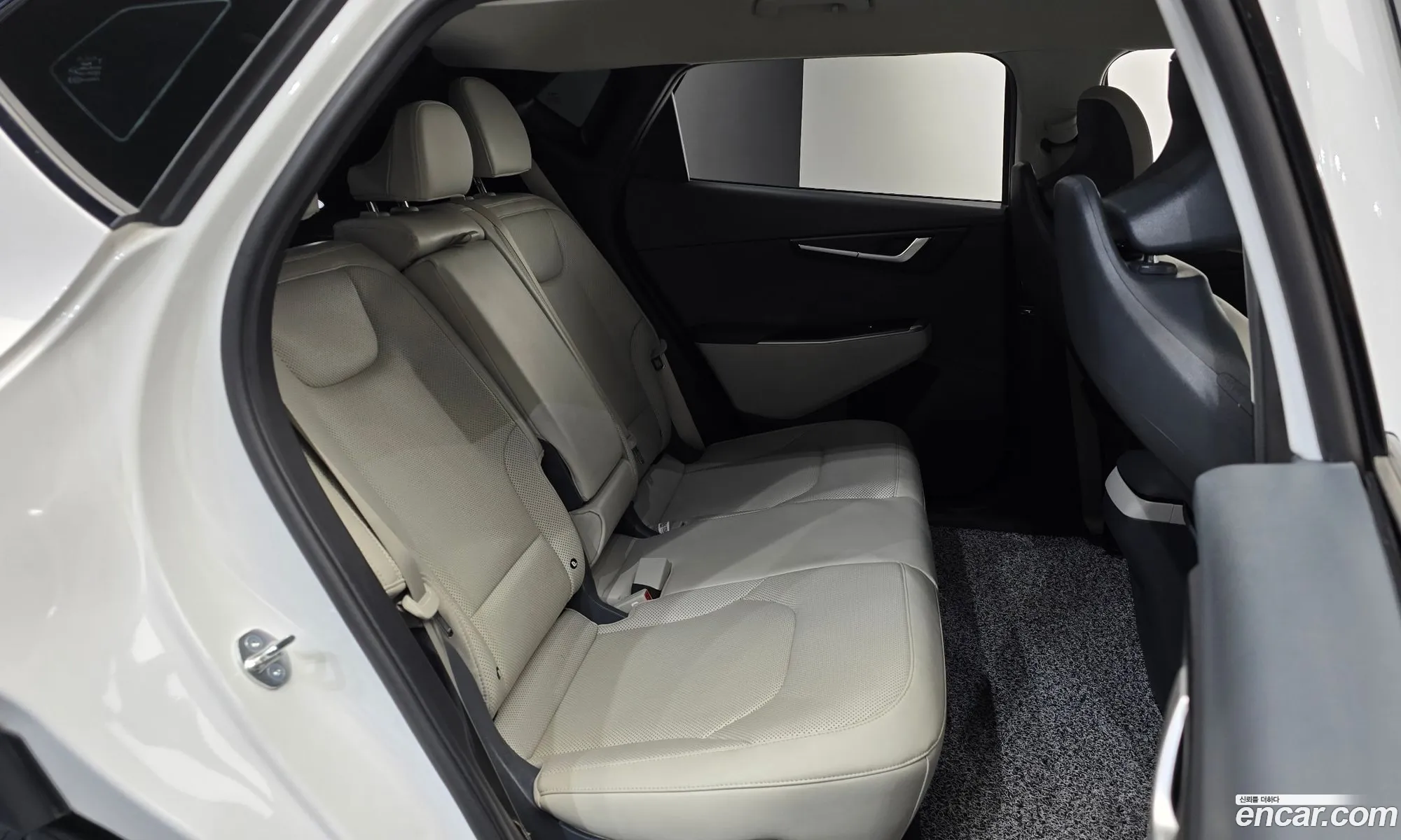 Kia EV6 2023 KNAC281CPPA159456 — 9
