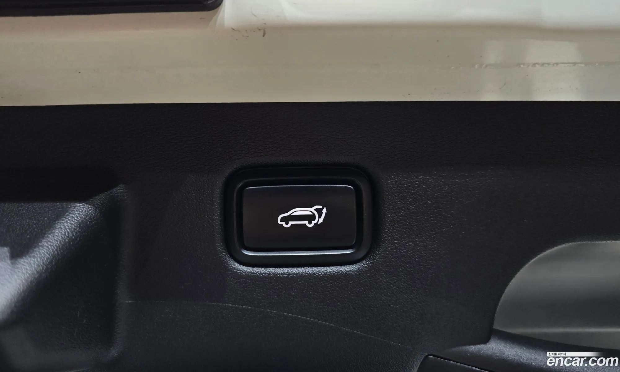 Kia EV6 2023 KNAC281CPPA159456 — 6