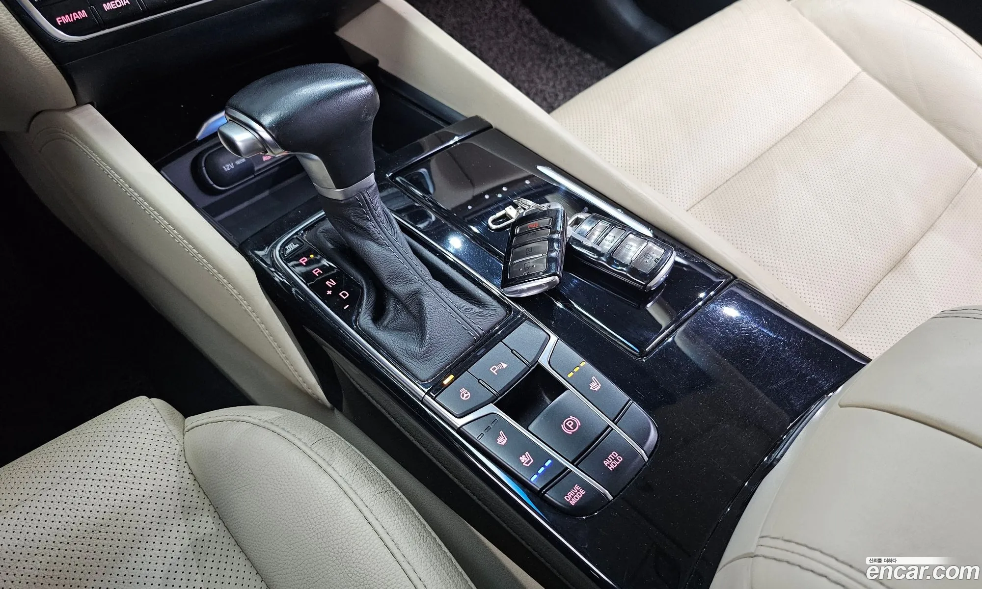 Kia K7 2016 — 25