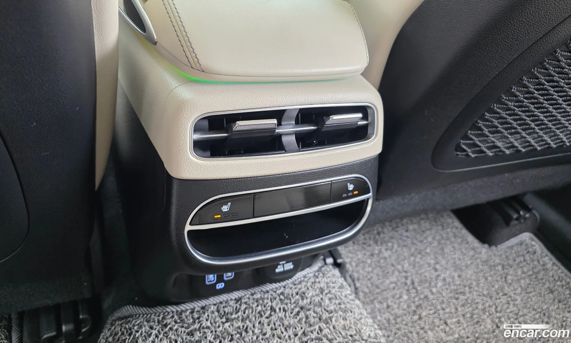 Genesis GV70 2021 KMTMA81BDMU020406 — 9