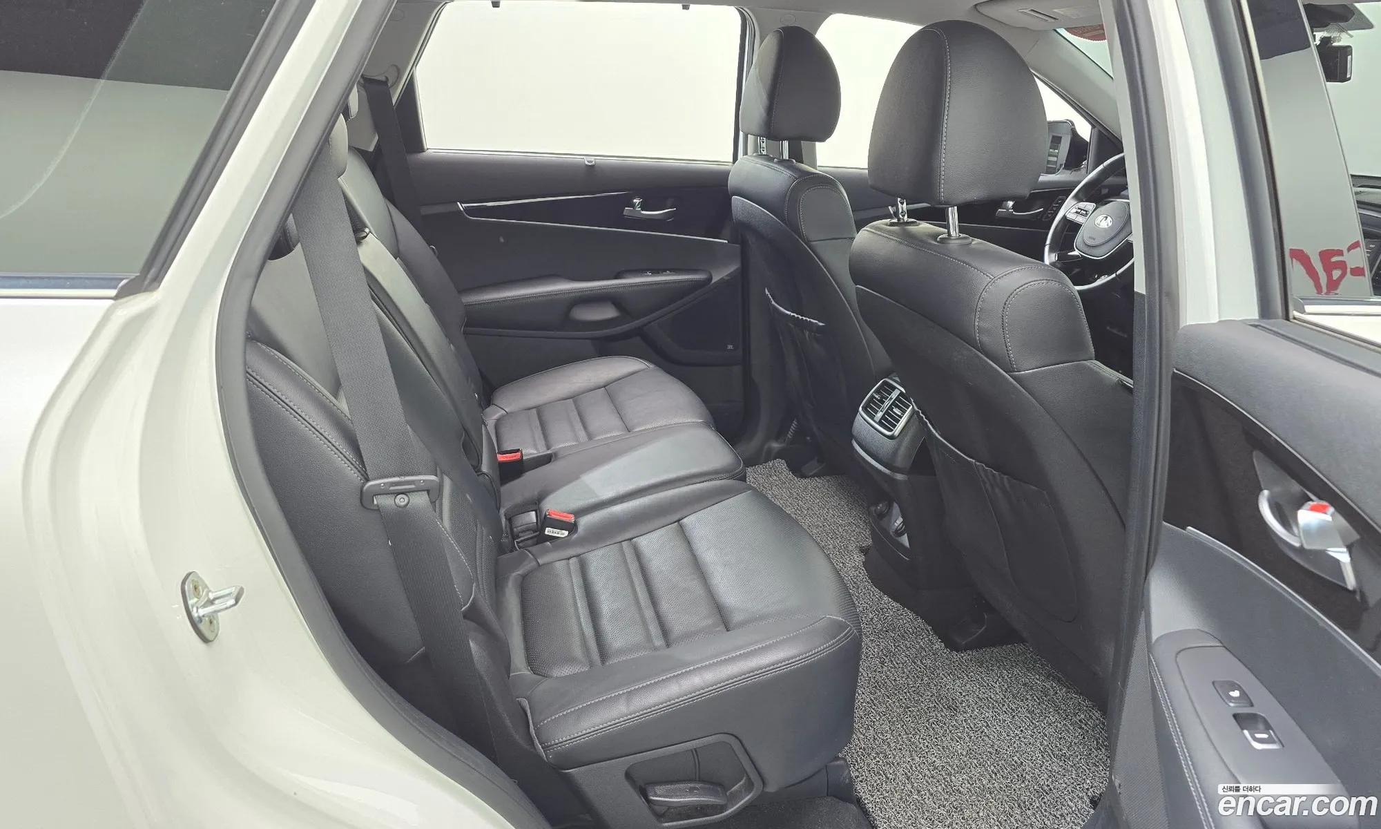 Kia Sorento 2017 KNAPH81BBJA388444 — 28