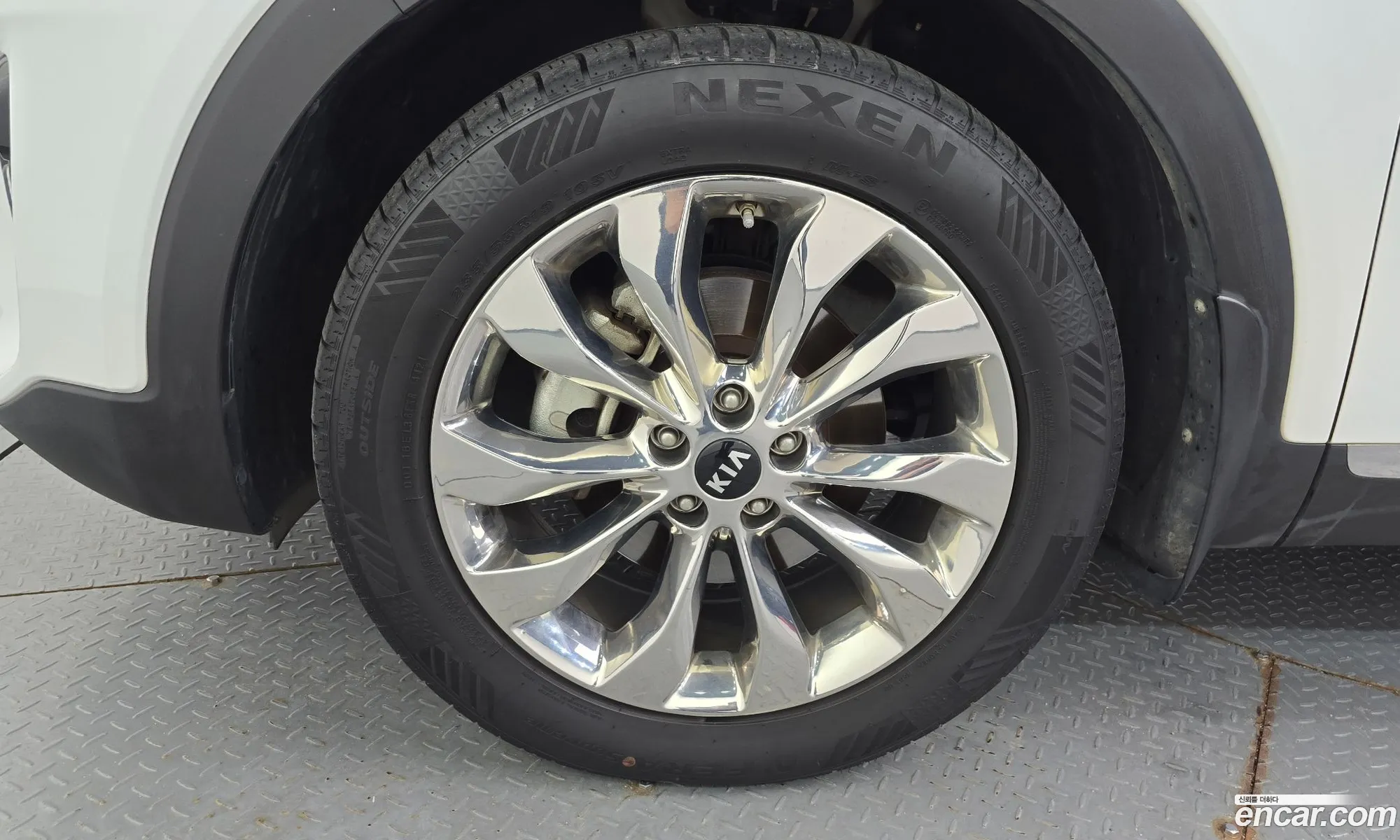 Kia Sorento 2017 KNAPH81BBJA388444 — 7