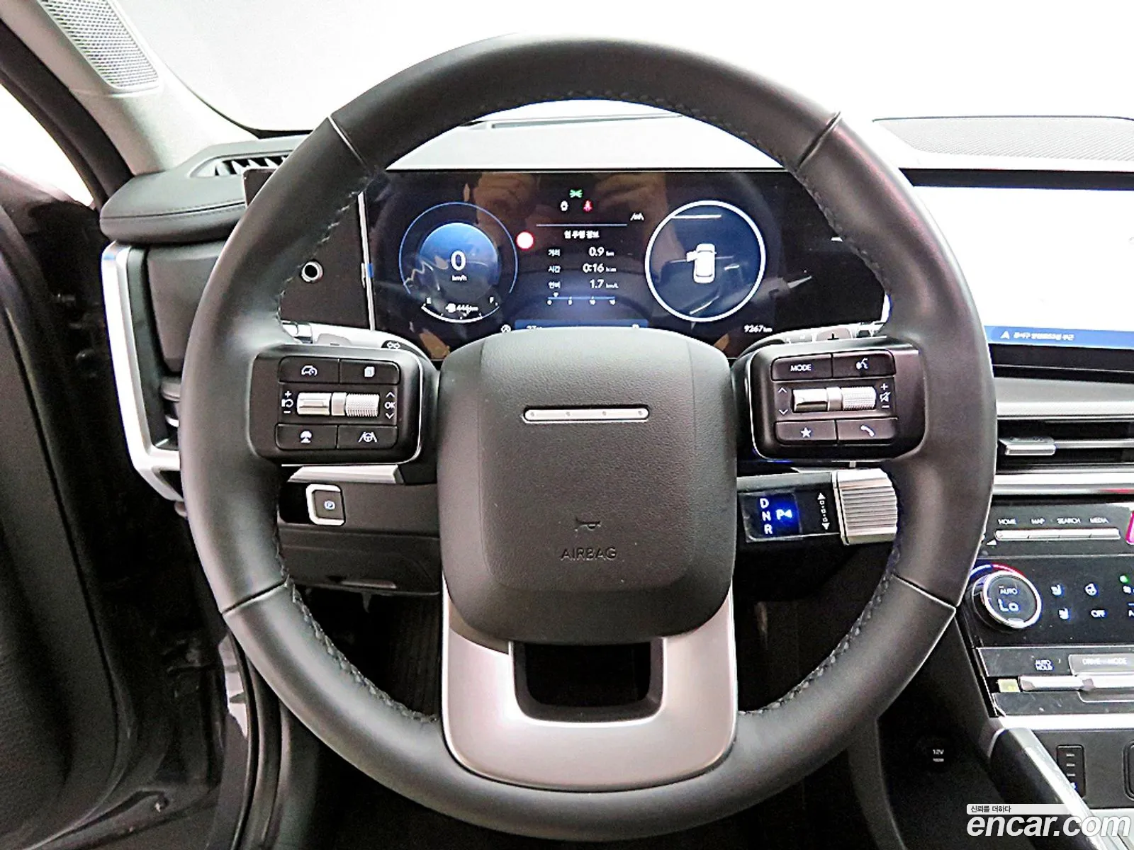 Hyundai Santa Fe 2025 — 9