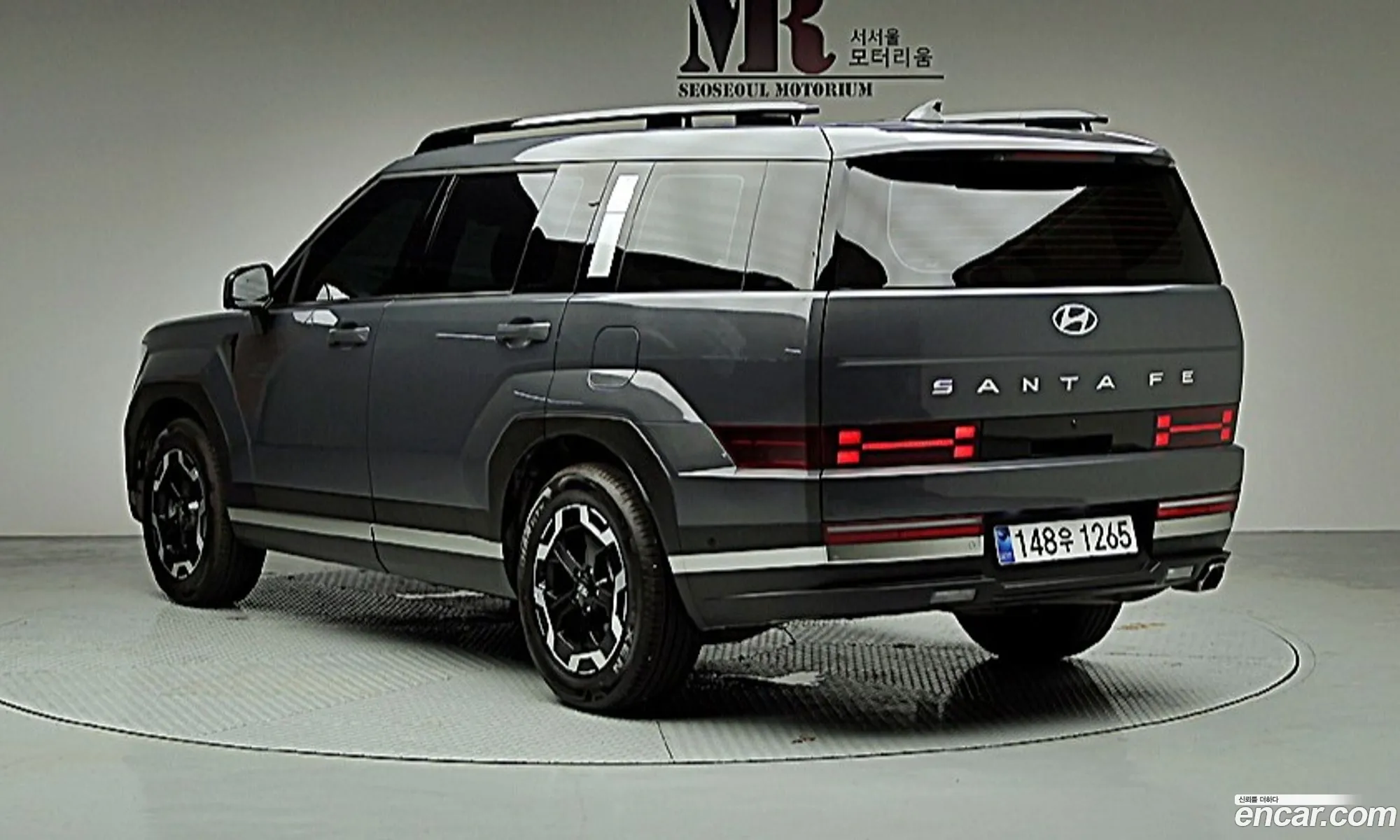 Hyundai Santa Fe 2025 — 18