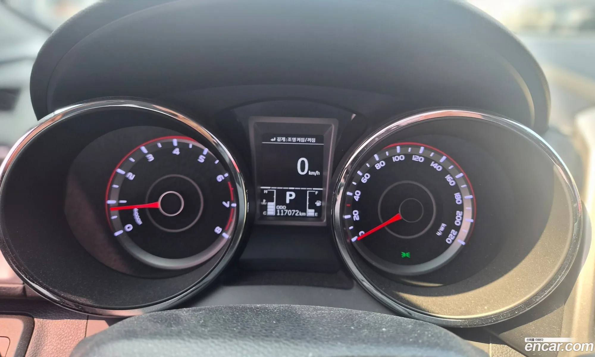 KG Mobility (SsangYong) Tivoli 2015 — 10