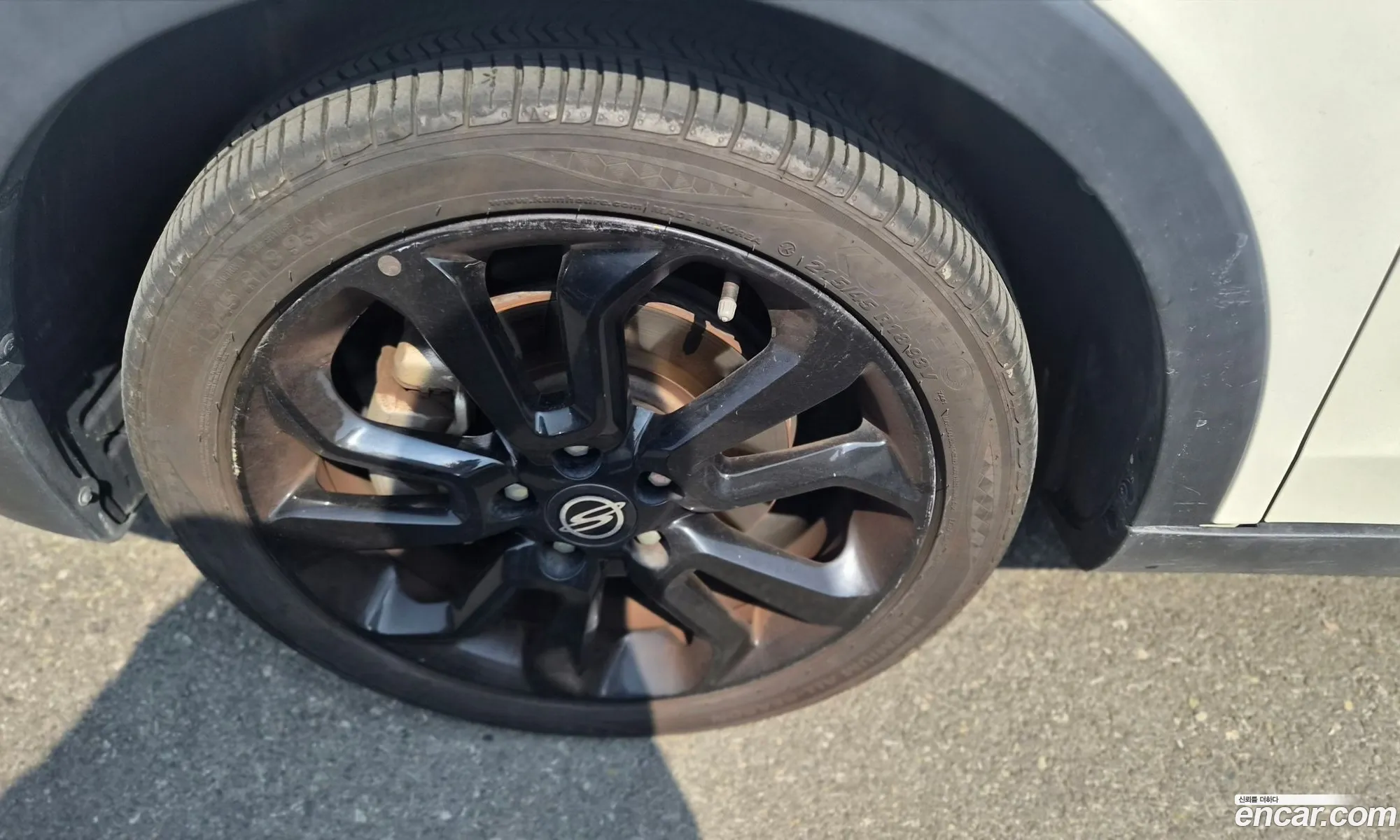 KG Mobility (SsangYong) Tivoli 2015 — 8