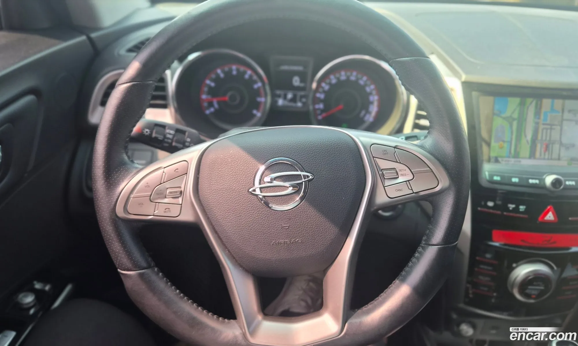 KG Mobility (SsangYong) Tivoli 2015 — 9