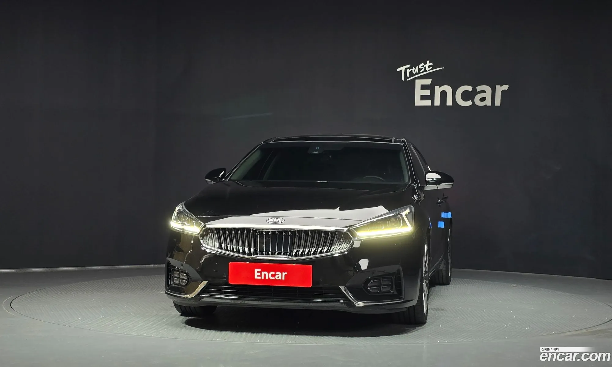 Kia K7 2019 — 3