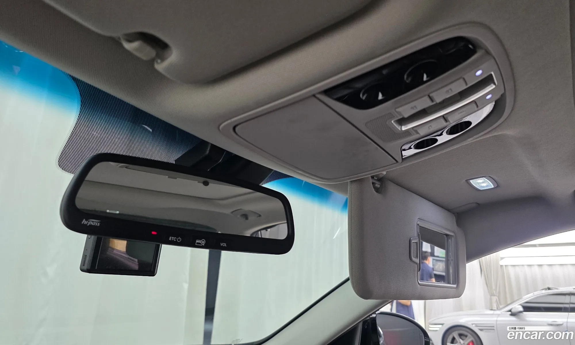 Kia K7 2019 — 14