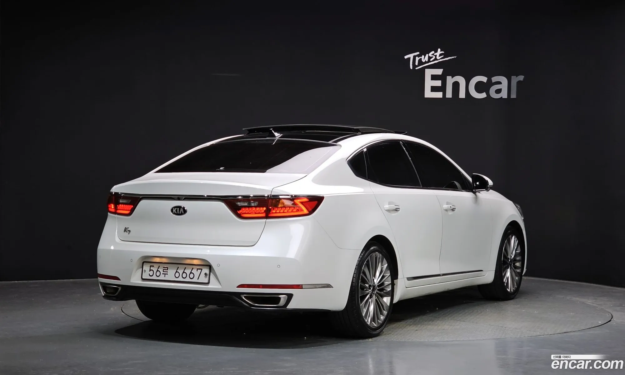 Kia K7 2019 — 24