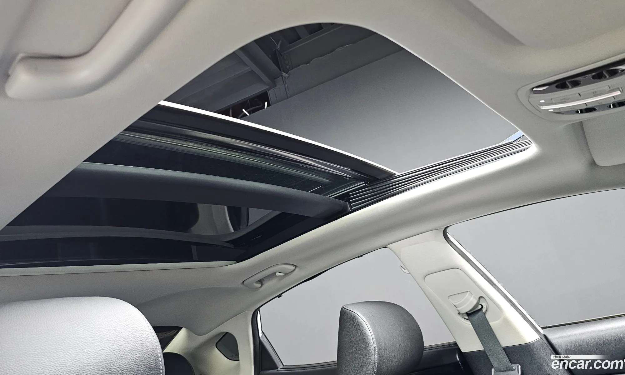 Kia K7 2019 — 21