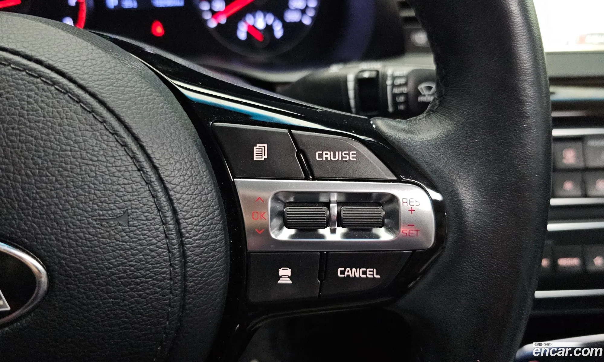 Kia K7 2019 — 2