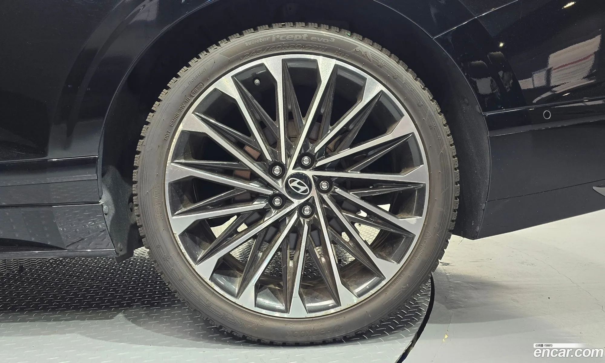Hyundai Grandeur 2023 KMHN341DBRA063743 — 17