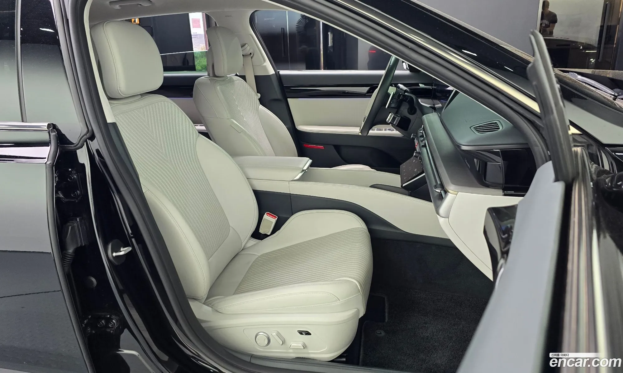 Hyundai Grandeur 2023 KMHN341DBRA063743 — 15