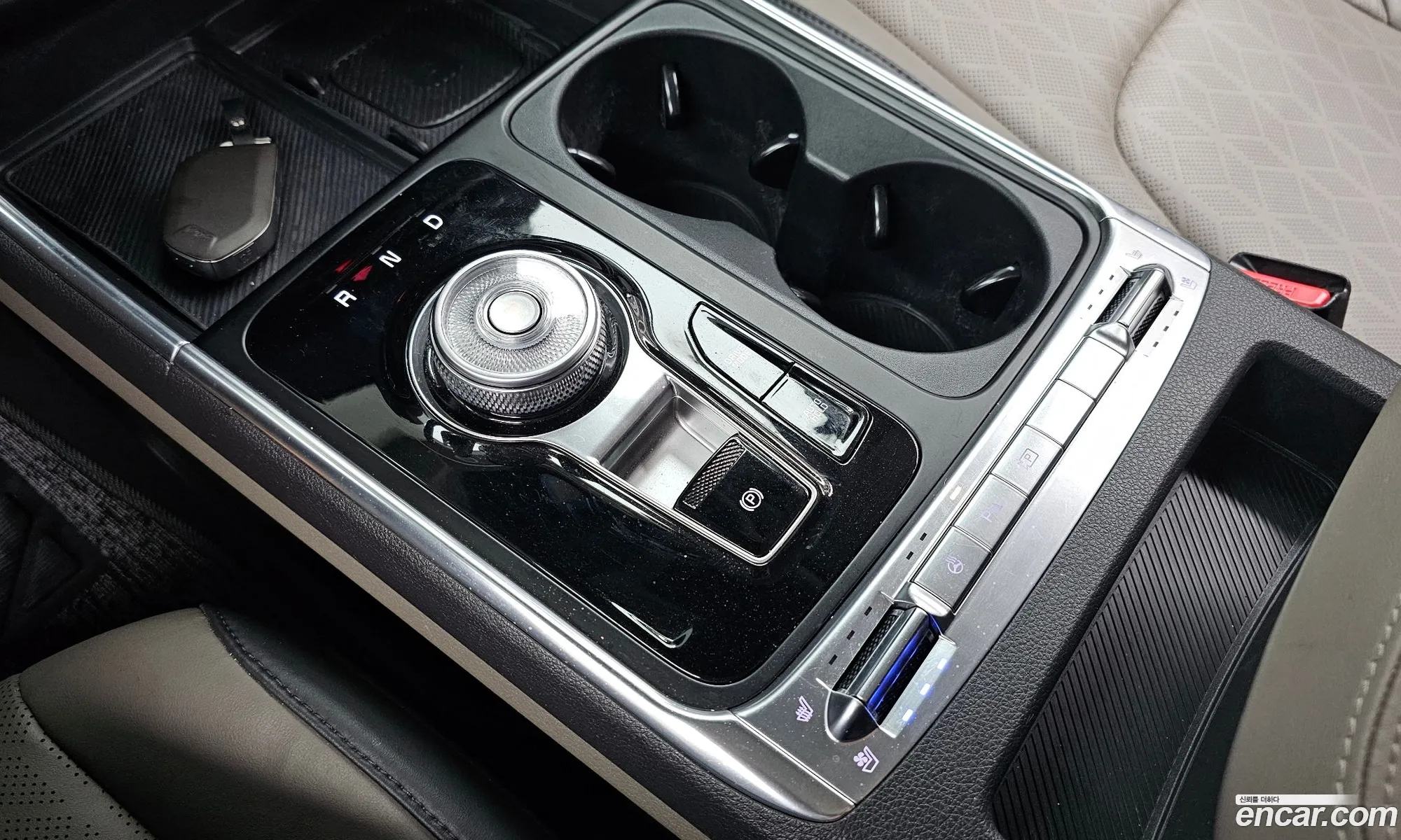 Kia Carnival 2024 — 28