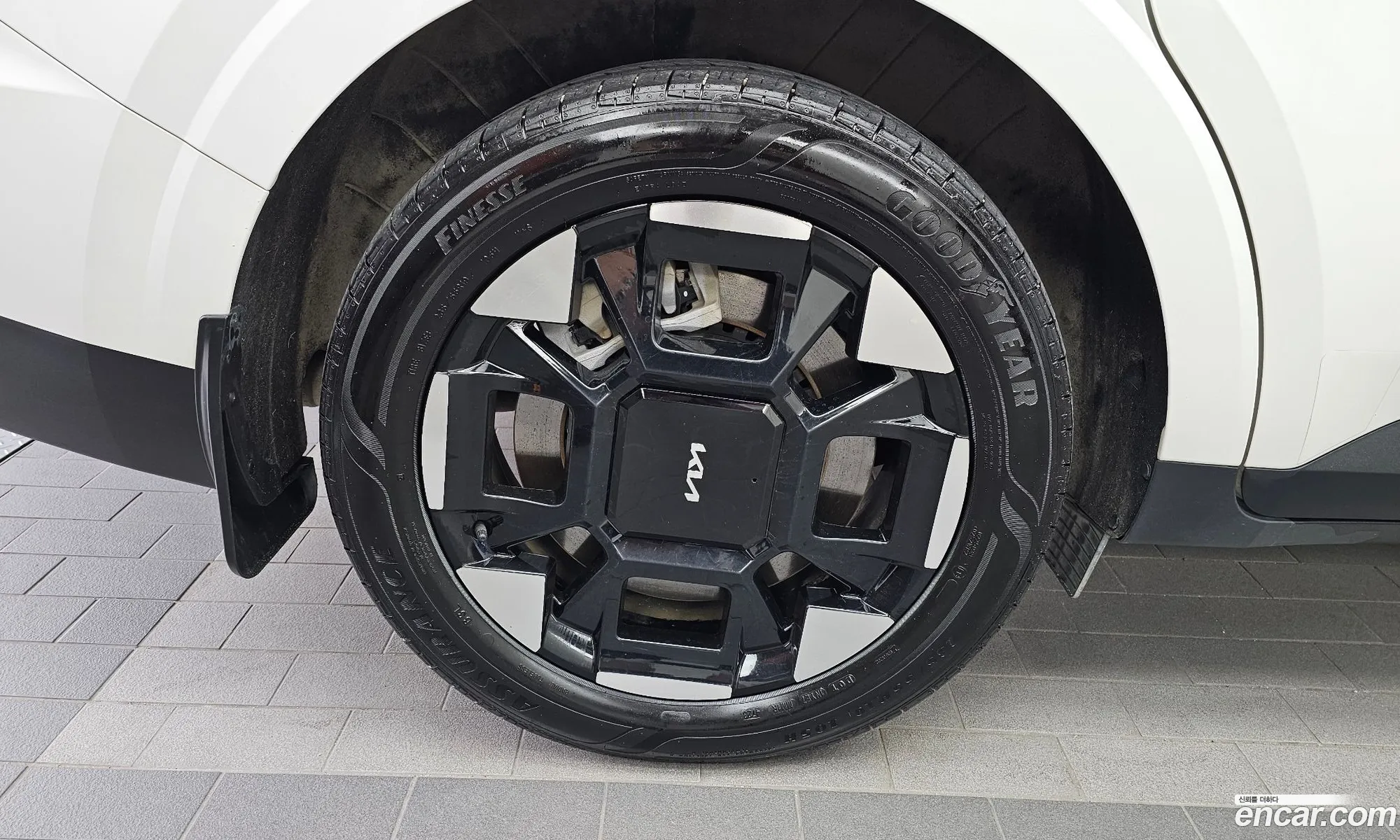Kia Carnival 2024 — 21