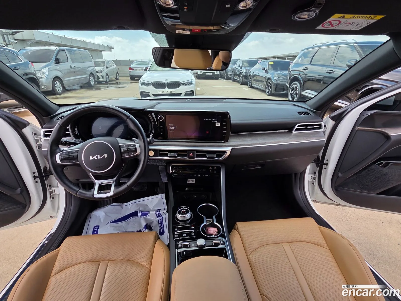 Kia K5 2023 — 8