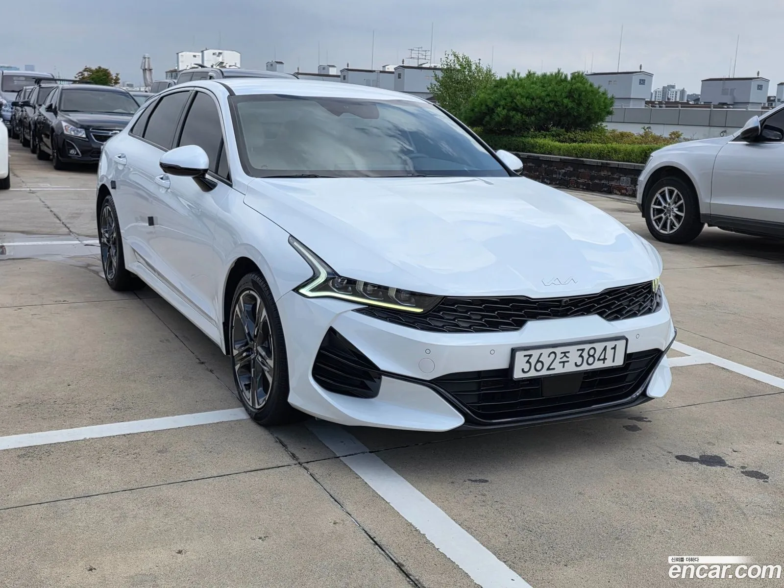 Kia K5 2023 — 10