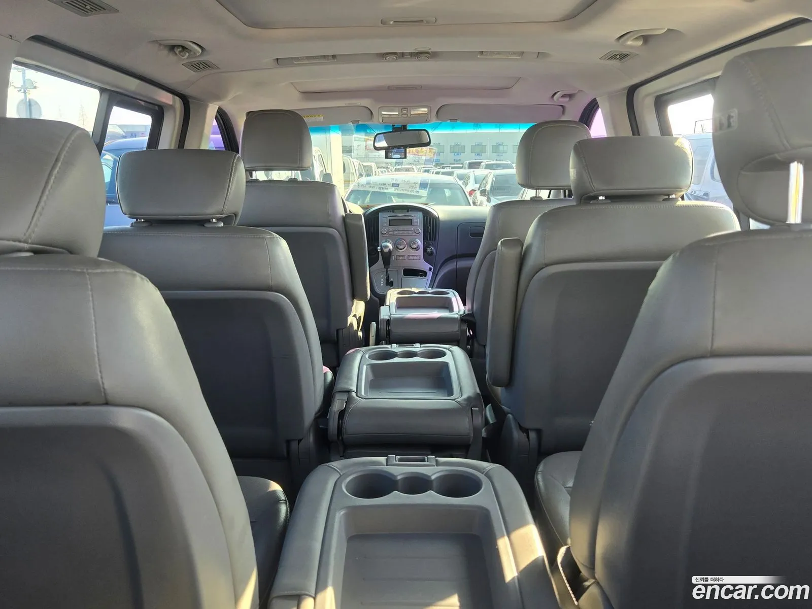 Hyundai Grand Starex 2015 — 19