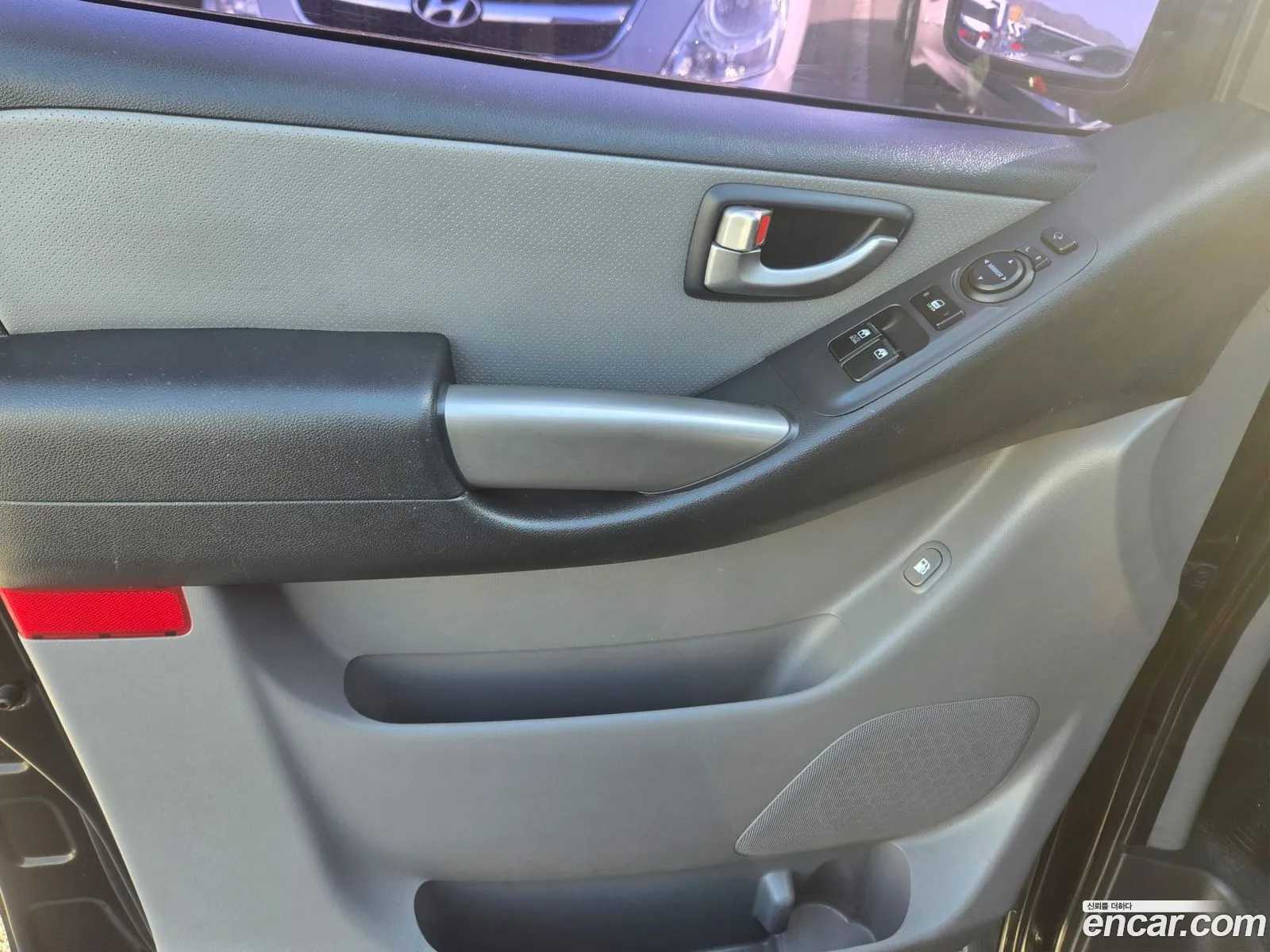 Hyundai Grand Starex 2015 — 11