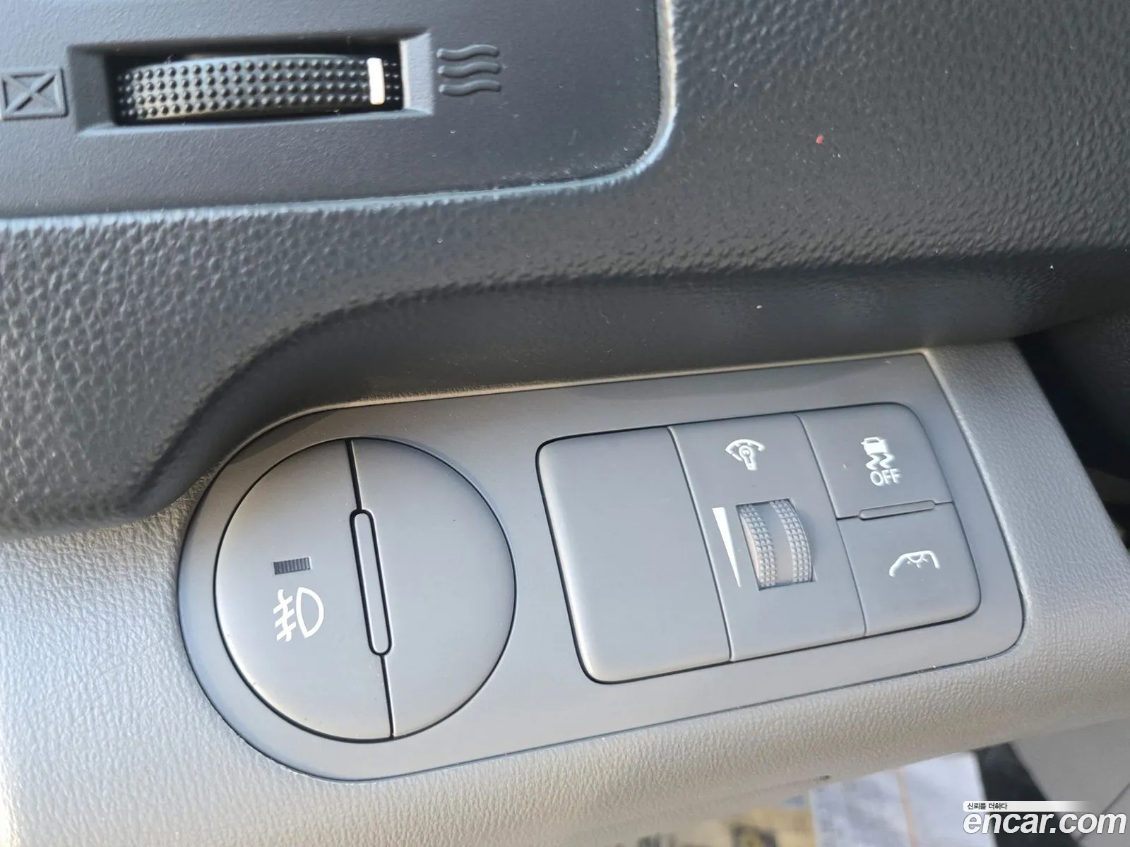 Hyundai Grand Starex 2015 — 18