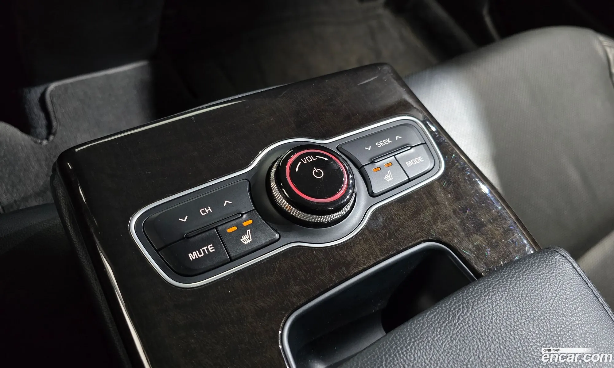 Kia K7 2013 KNALL418BDA137243 — 14