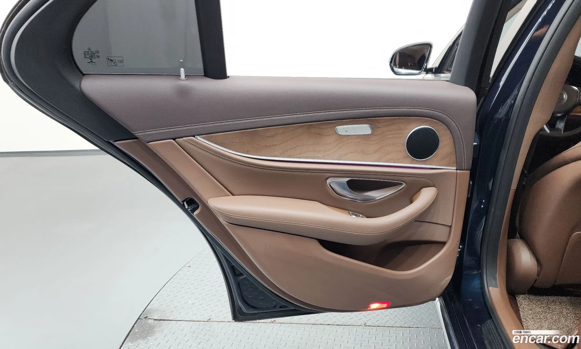 Mercedes-Benz E-Class W213 2017 — 3