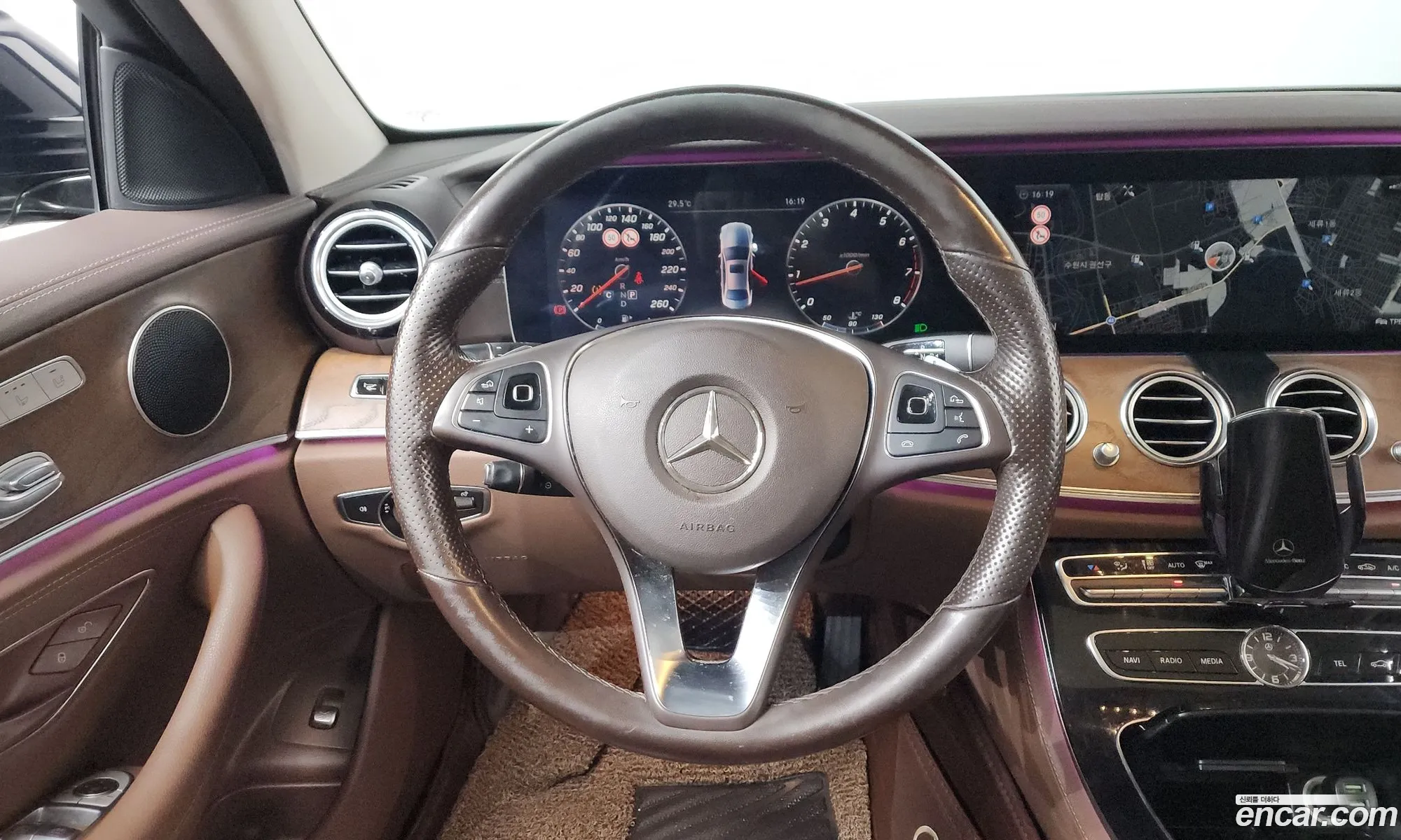 Mercedes-Benz E-Class W213 2017 — 4