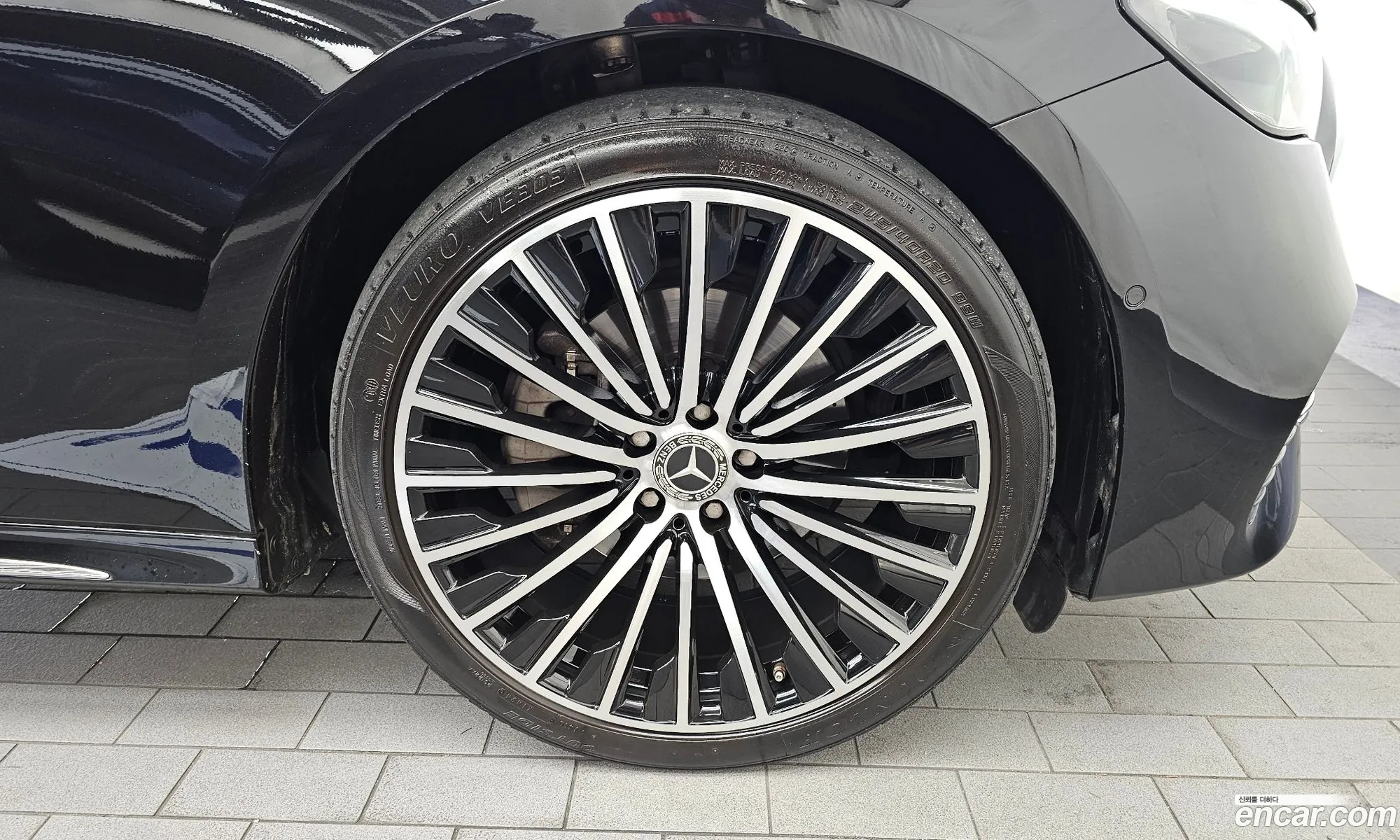 Mercedes-Benz E-Class W214 2024 W1KLF0FB2RA033065 — 10
