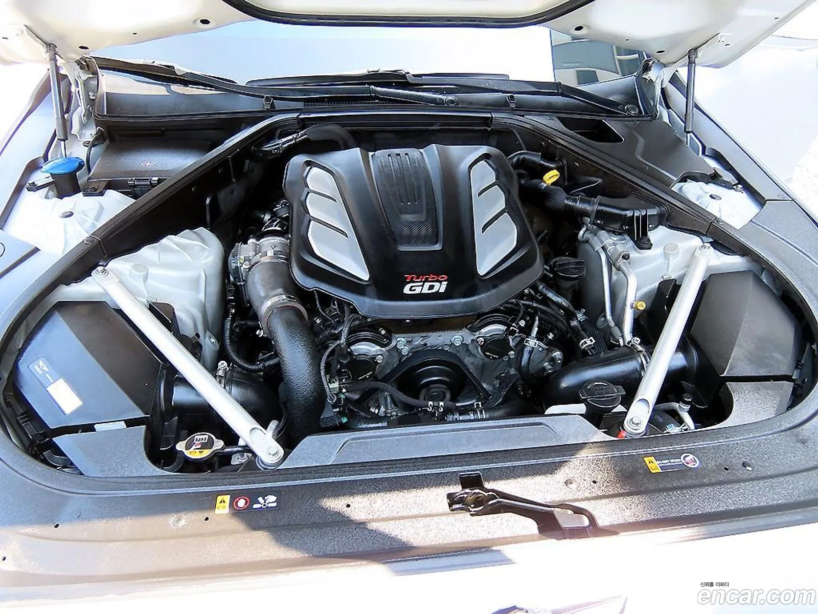 Genesis EQ900 2016 — 6