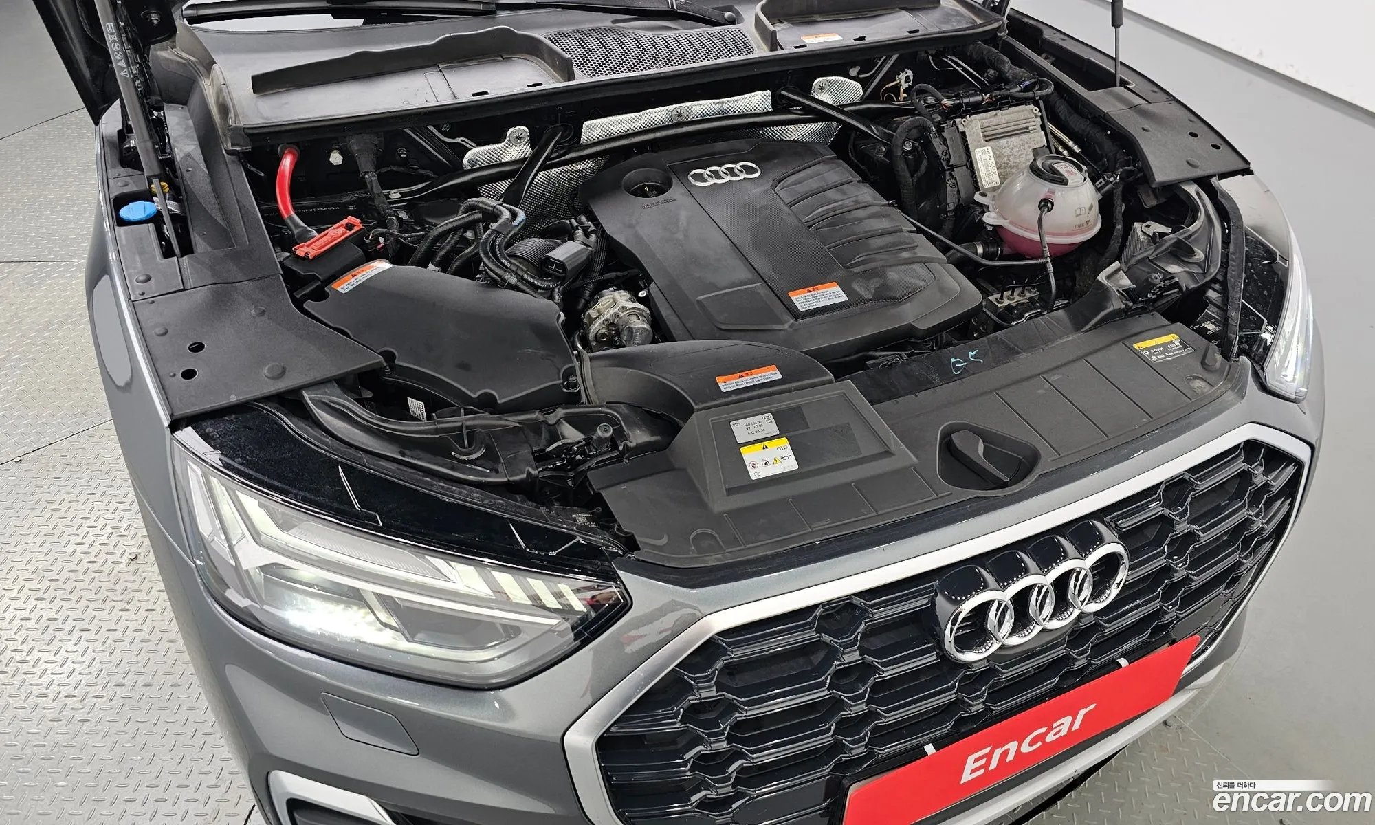Audi Q5 2023 WAUZZZFY9P2075855 — 28