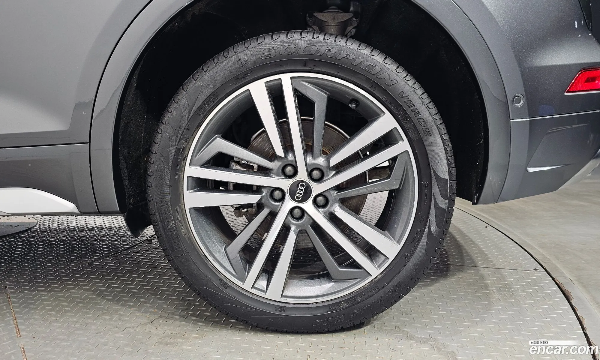 Audi Q5 2023 WAUZZZFY9P2075855 — 3