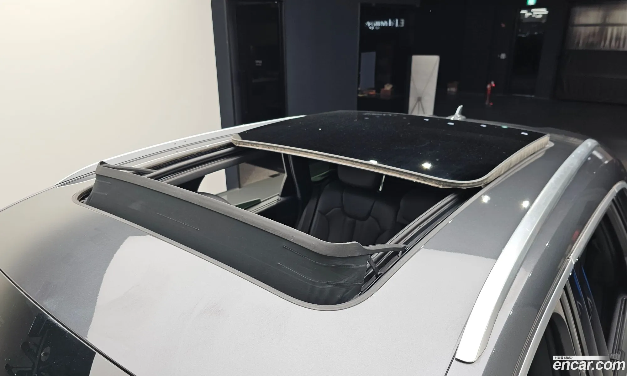 Audi Q5 2023 WAUZZZFY9P2075855 — 9